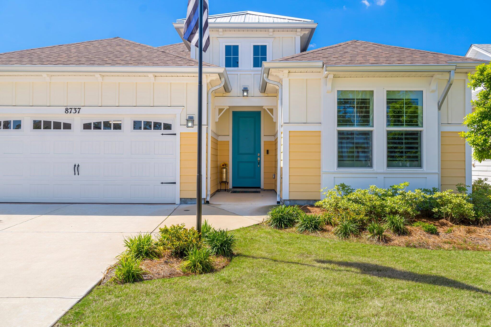 8737 Coral Reef Way