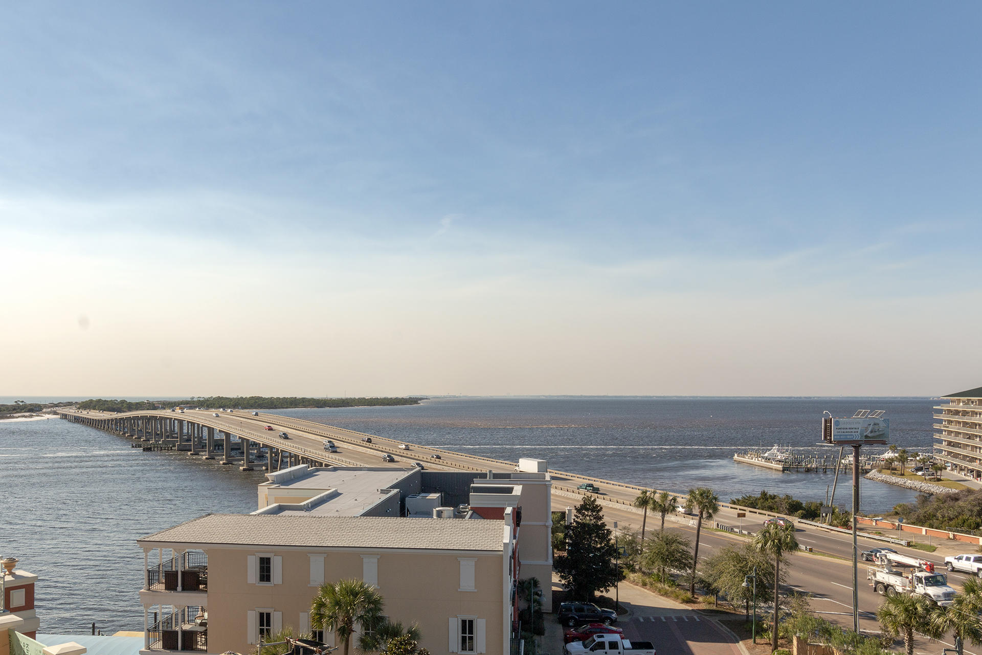 EMERALD GRANDE - Residential