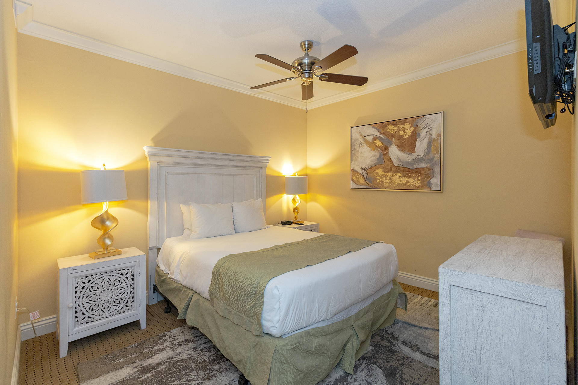 EMERALD GRANDE - Residential