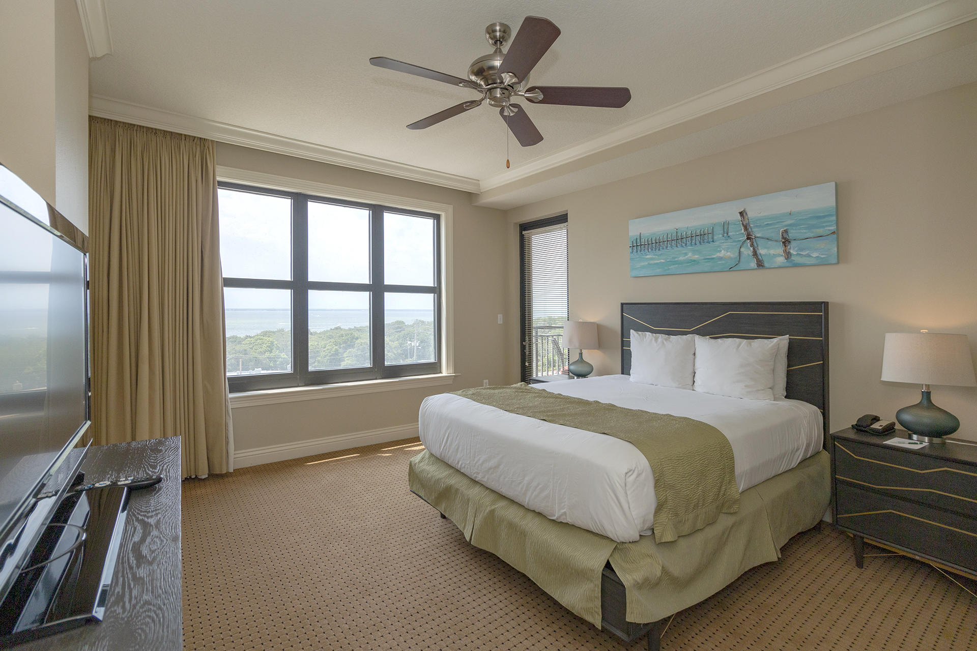 EMERALD GRANDE - Residential