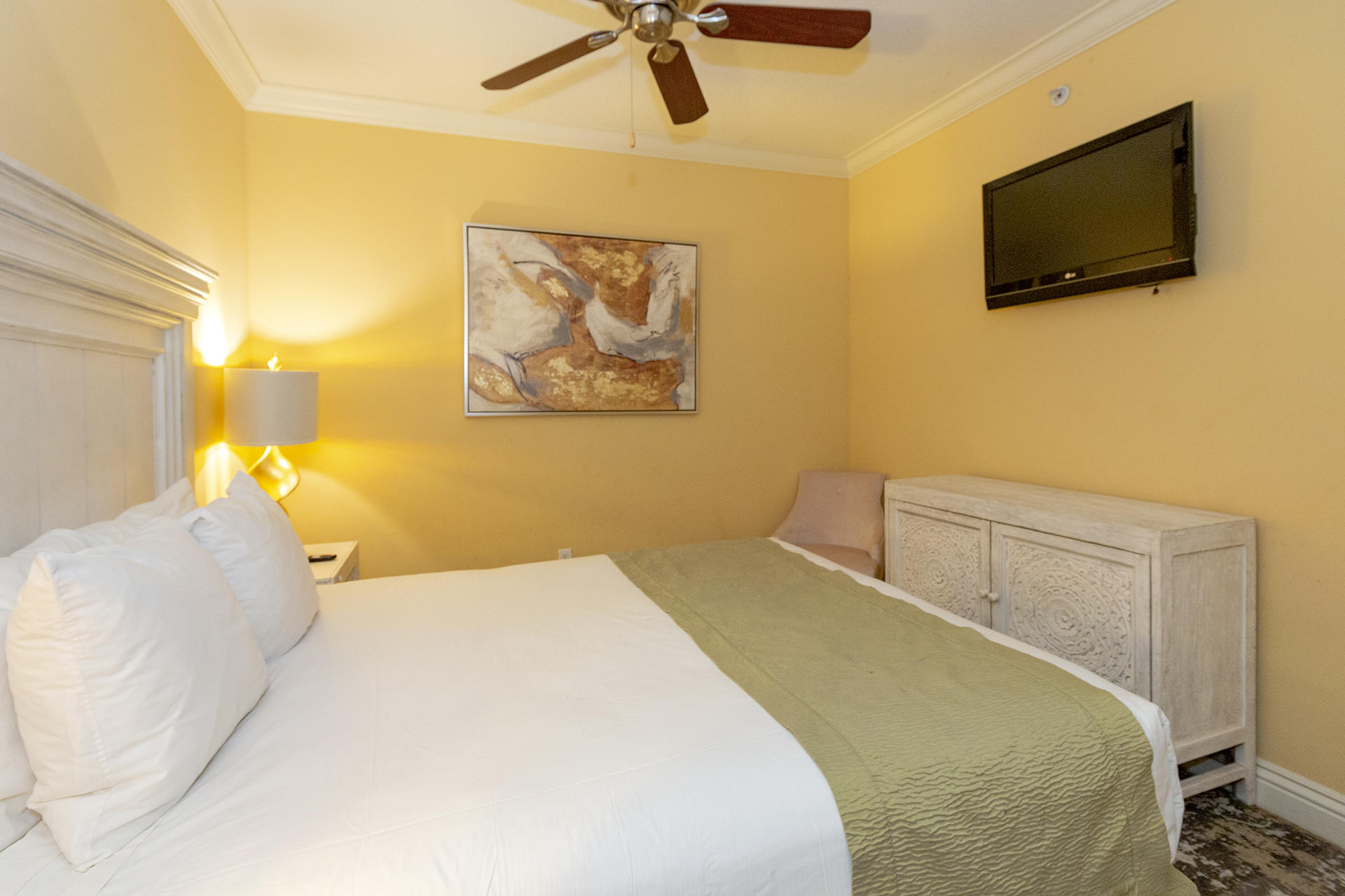 EMERALD GRANDE - Residential