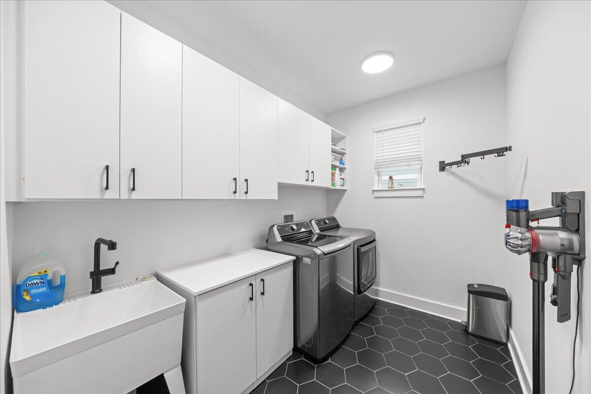 BLUEWATER COMMON - Residential