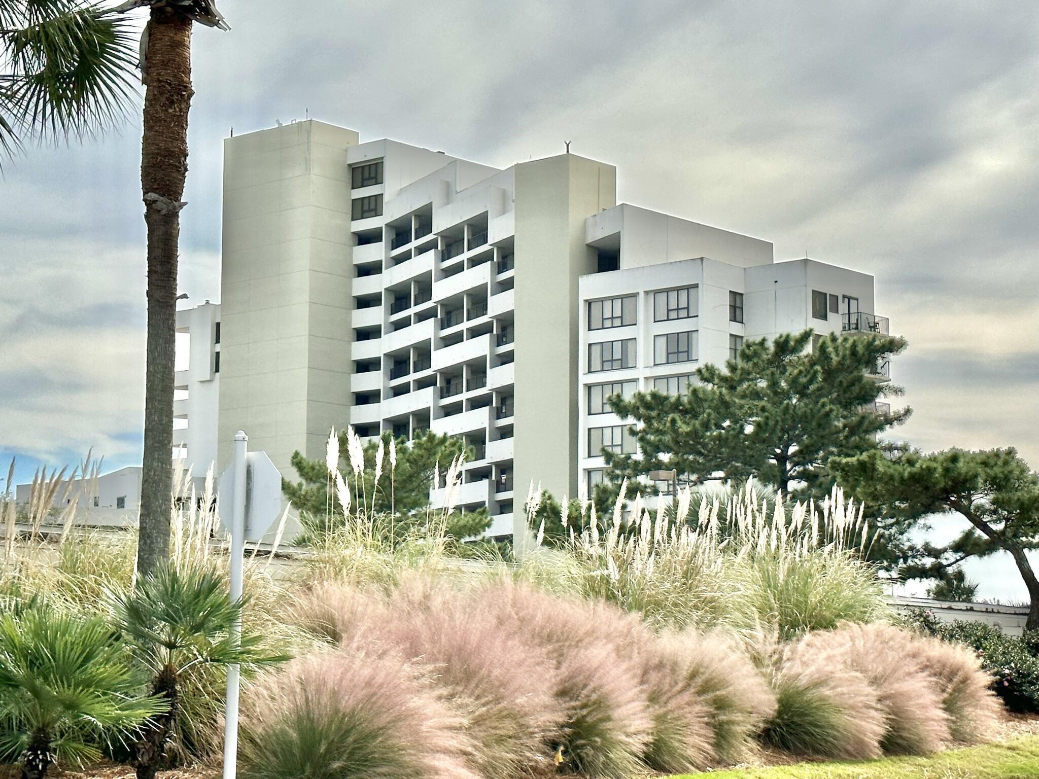 BEACHSIDE 1 CONDO - Residential