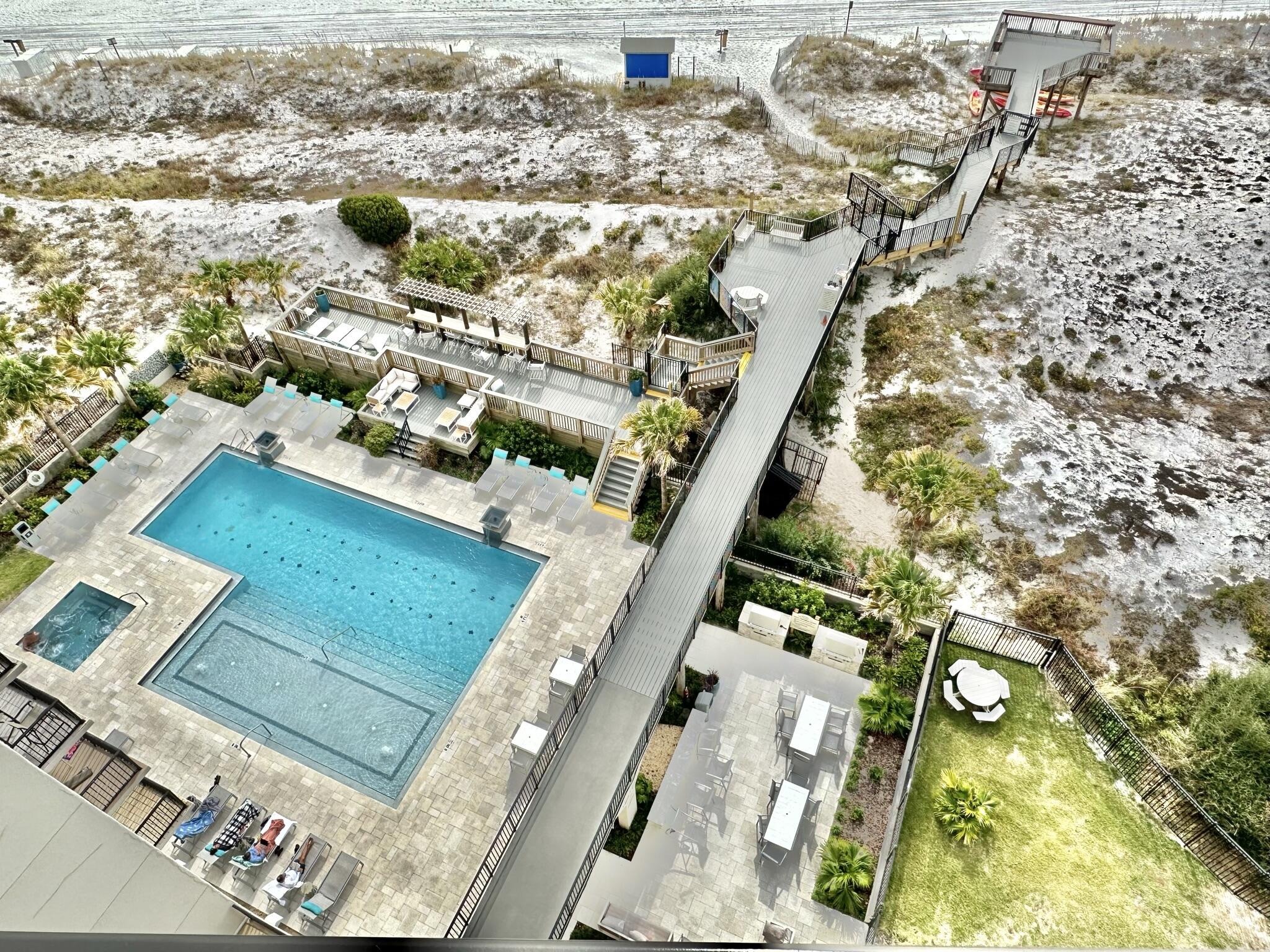 BEACHSIDE 1 CONDO - Residential