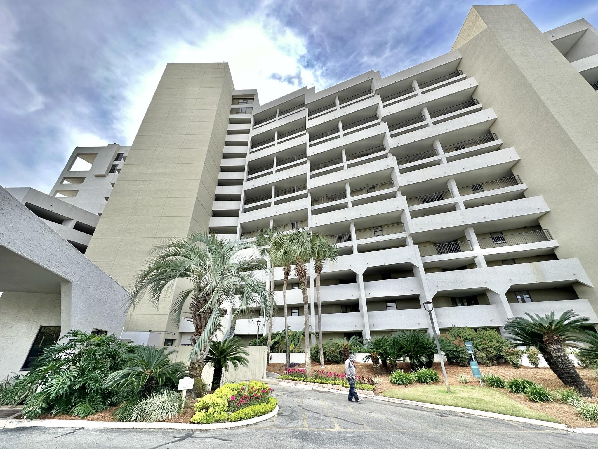 BEACHSIDE 1 CONDO - Residential