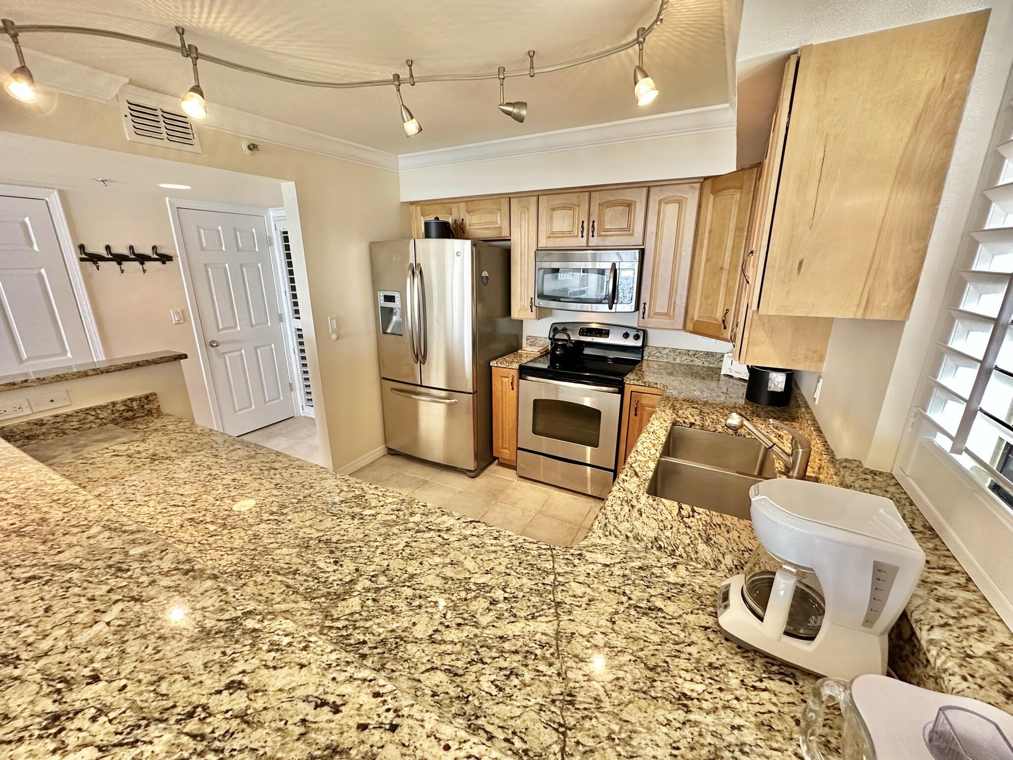 BEACHSIDE 1 CONDO - Residential