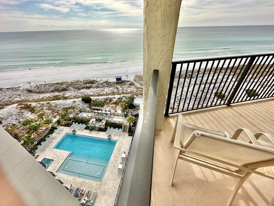 ENJOY THE SPECTACULAR GULF VIEWS FROM THIS BEAUTIFUL 2 BEDROOM, 2 BATH BEACHSIDE ONE CONDOMINIUM. BEACHSIDE ONE IS A GULF FRONT CONDIMINIUM WITHIN THE SANDESTIN GOLF & BEACH RESORT. THIS IS A GREAT CONDO FOR FAMILY AND FRIENDS TO ENJOY AS WELL AS FOR VACATION RENTALS. THIS UNIT IS BEING SOLD FURNISHED. PLEASE COME SEE THE AMAZING GULF VIEWS FROM THIS CONDO!