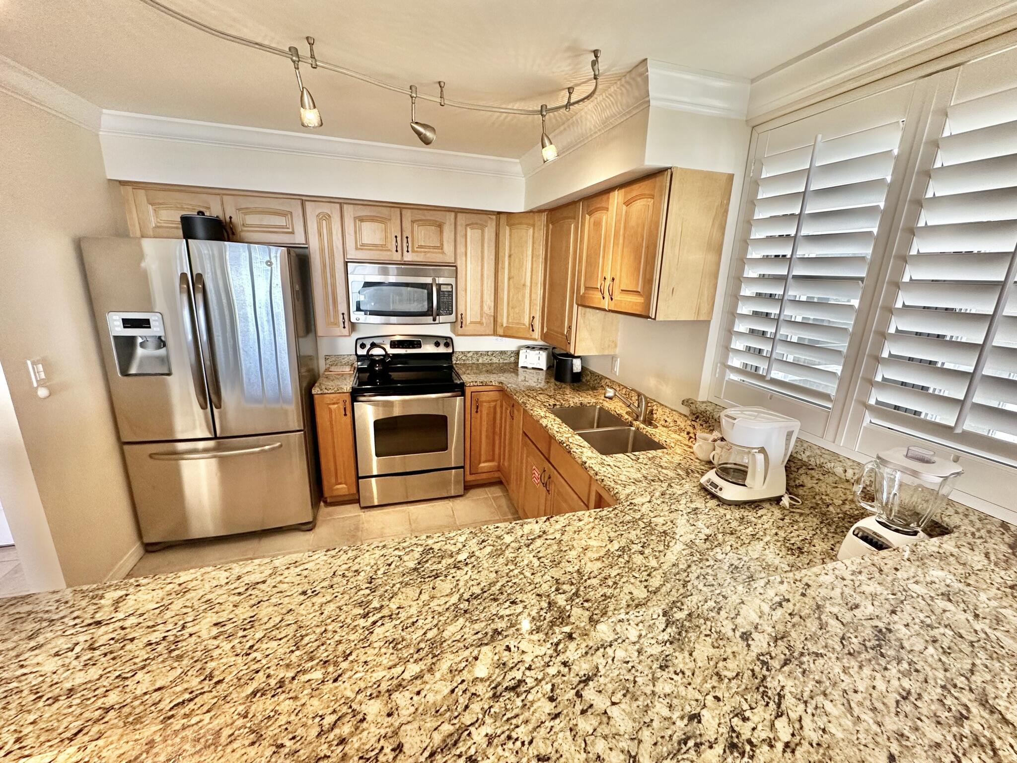 BEACHSIDE 1 CONDO - Residential