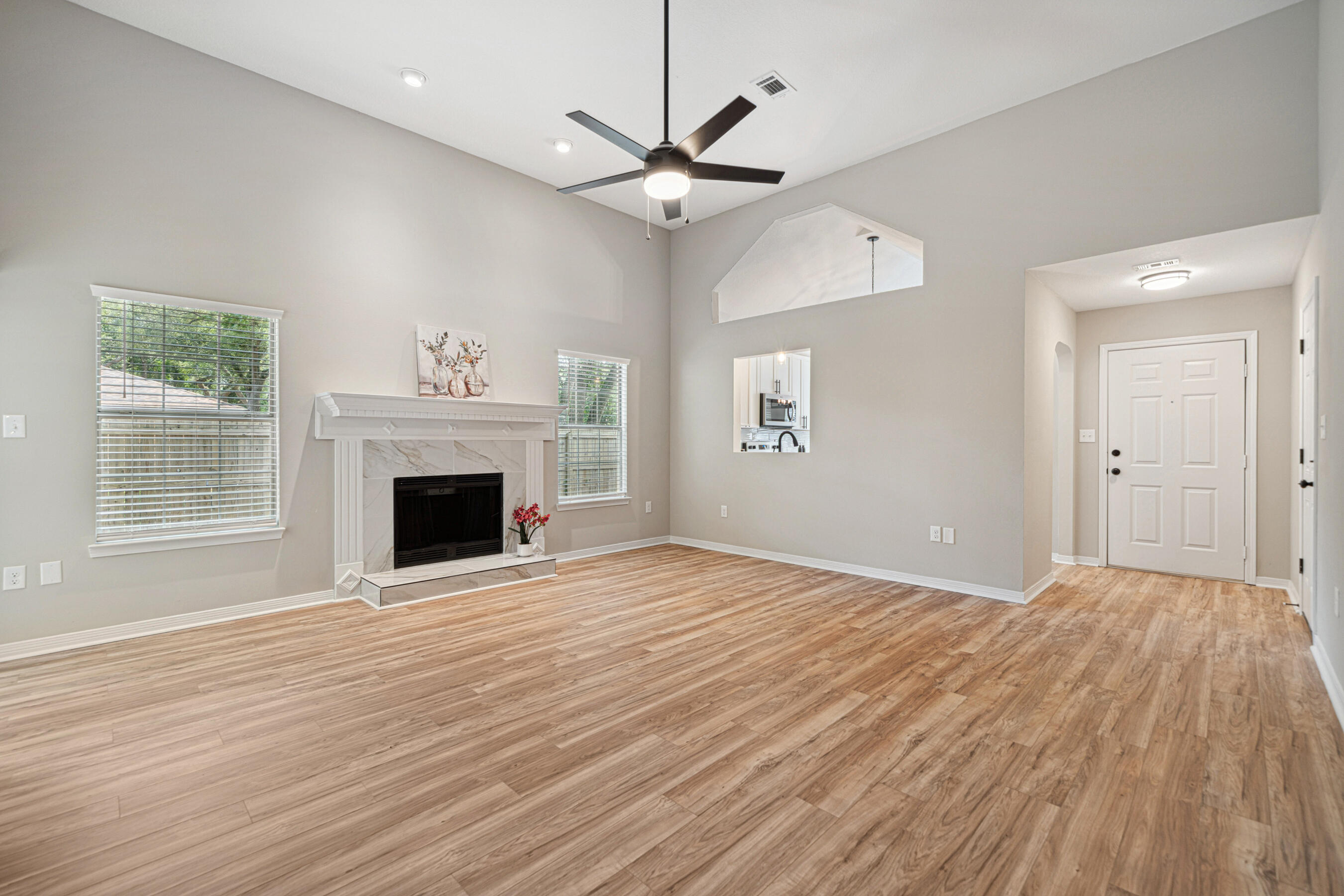 Ashland Manor - Residential