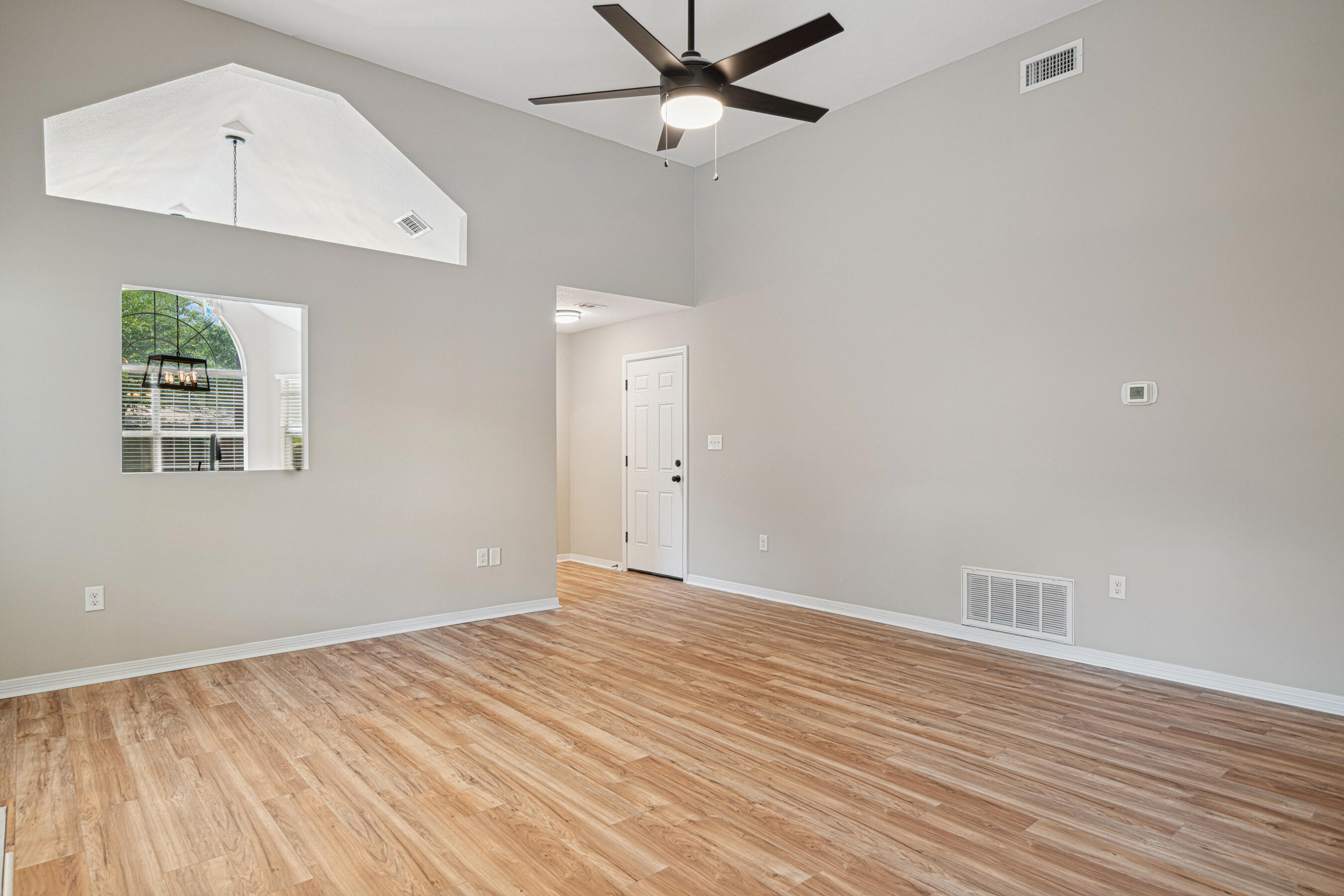 Ashland Manor - Residential