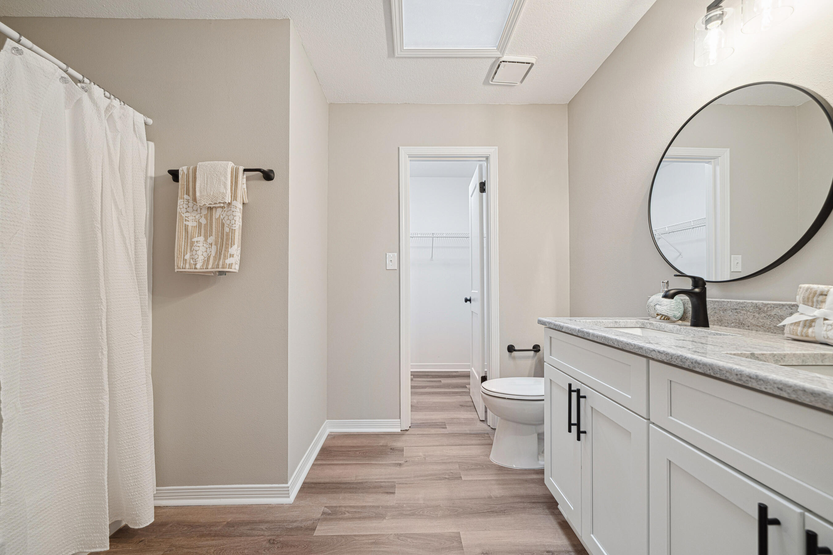 Ashland Manor - Residential