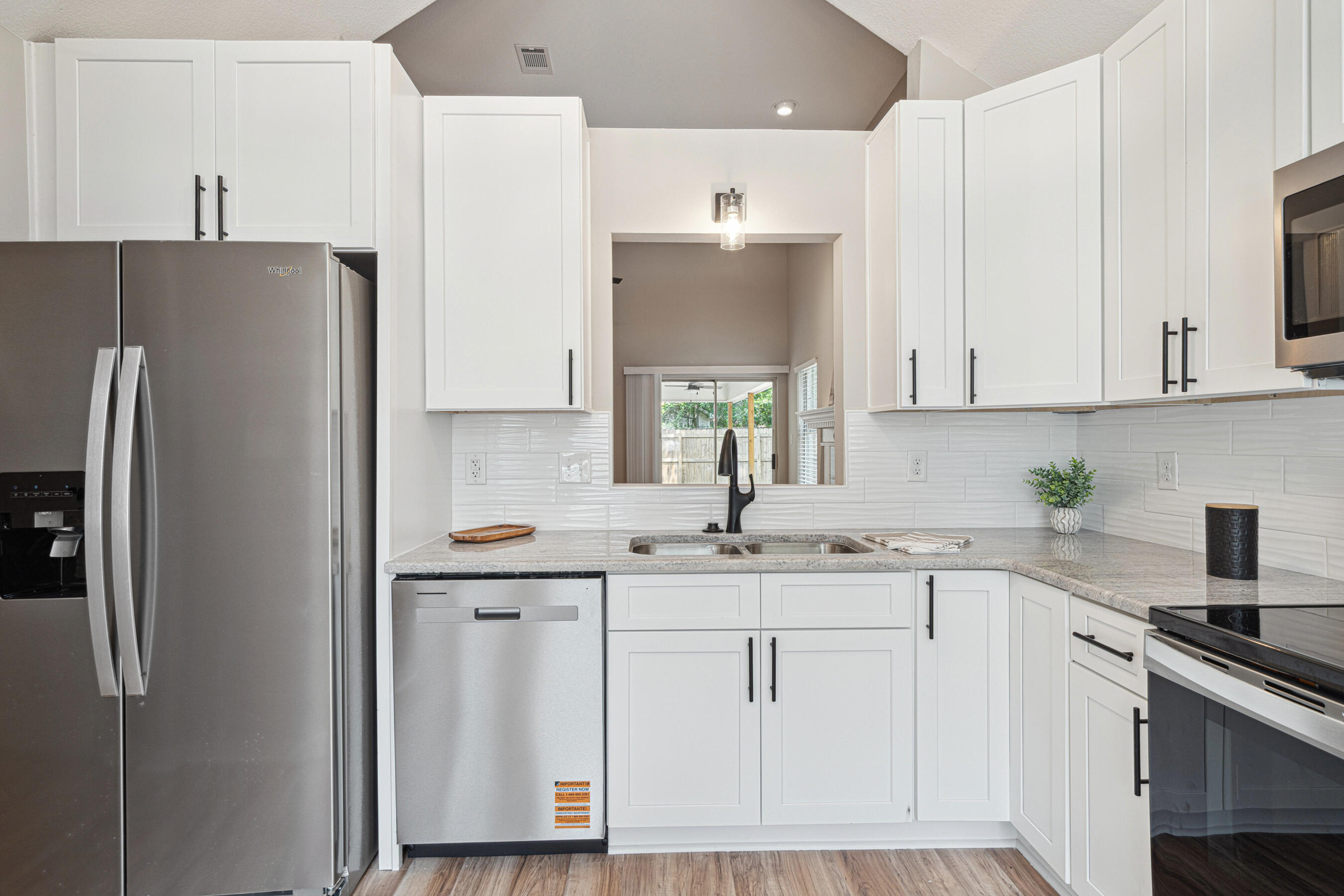 Ashland Manor - Residential