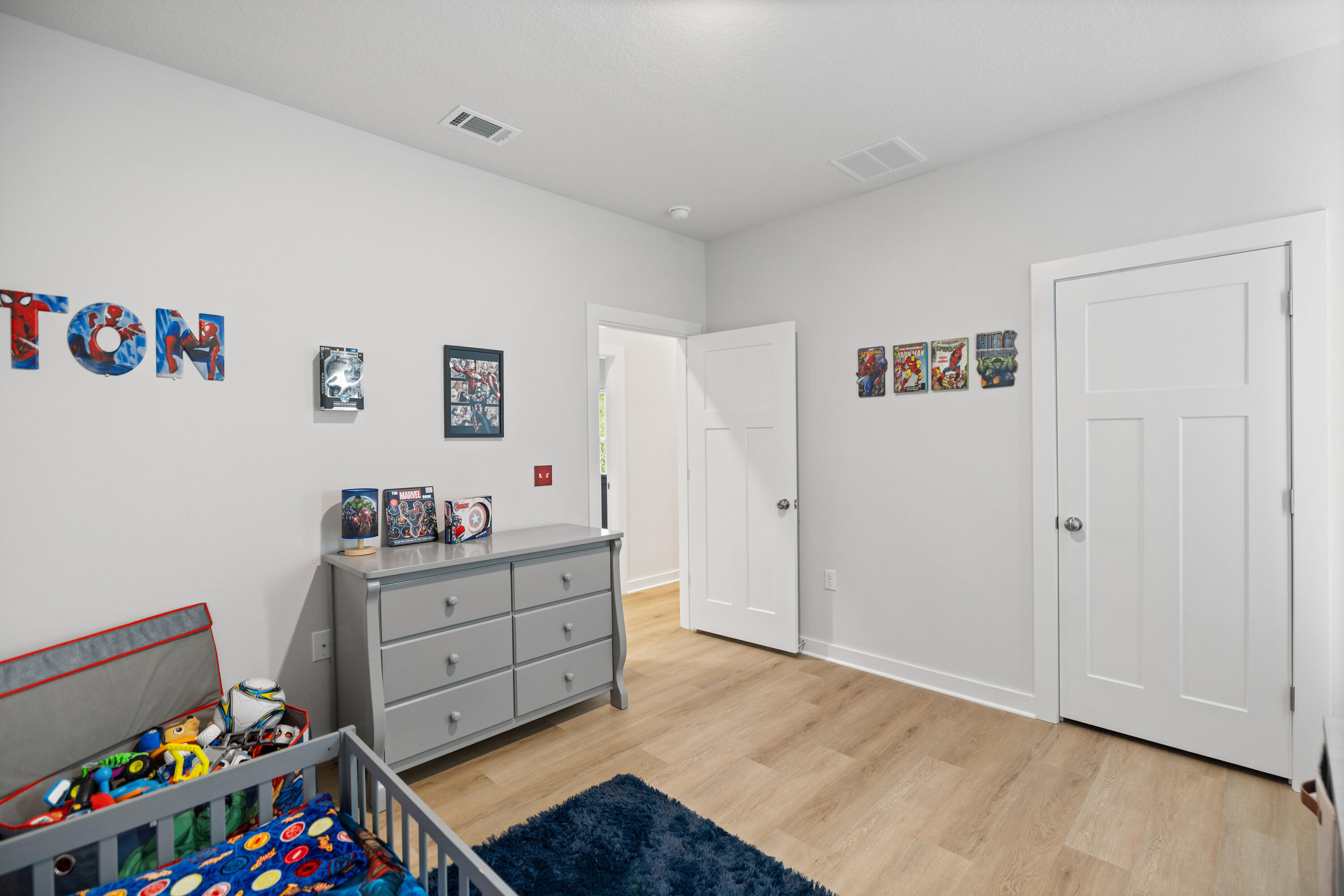 AVALON BEACH - Residential