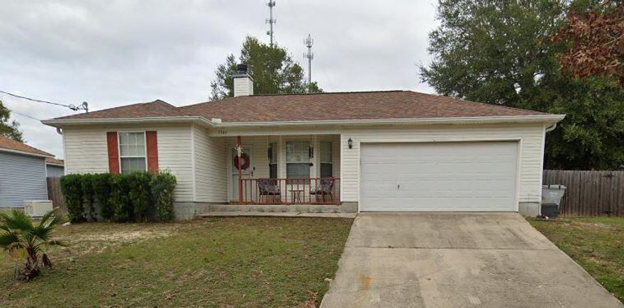 Well-kept 3 bedroom, 2 bathroom home in a location with quick and convenient access to I-10, Hwy-98, and the Gulf Coast beaches! This home features a new roof (2020), a screened in porch, and a large back yard.