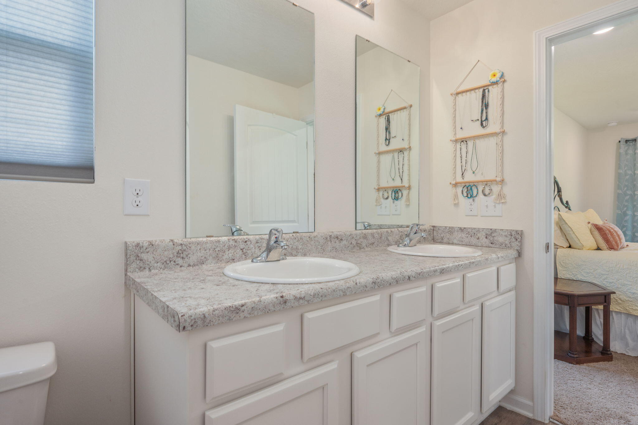 Redstone Commons - Residential