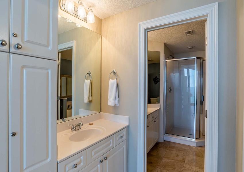 PEARL OF NAVARRE (THE) - Residential