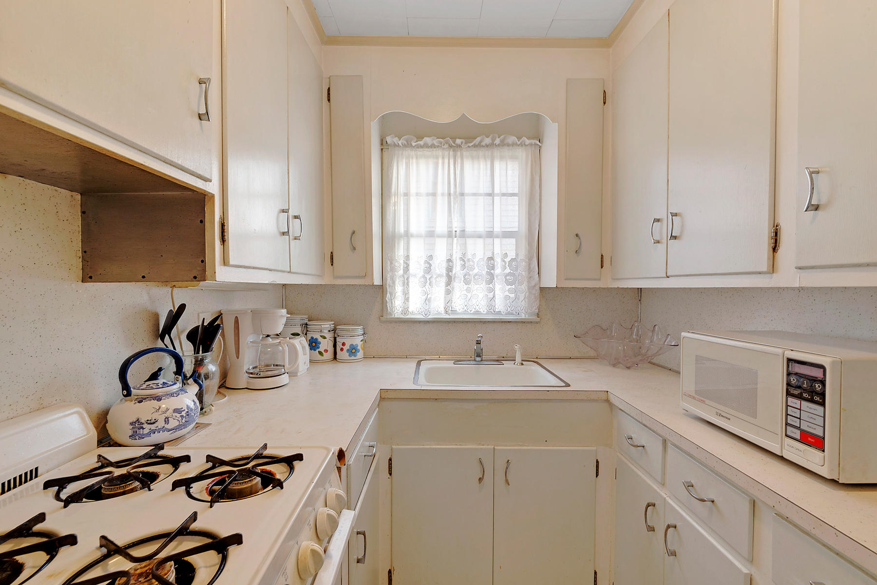 LAGUNA BEACH 2ND ADDN - Residential