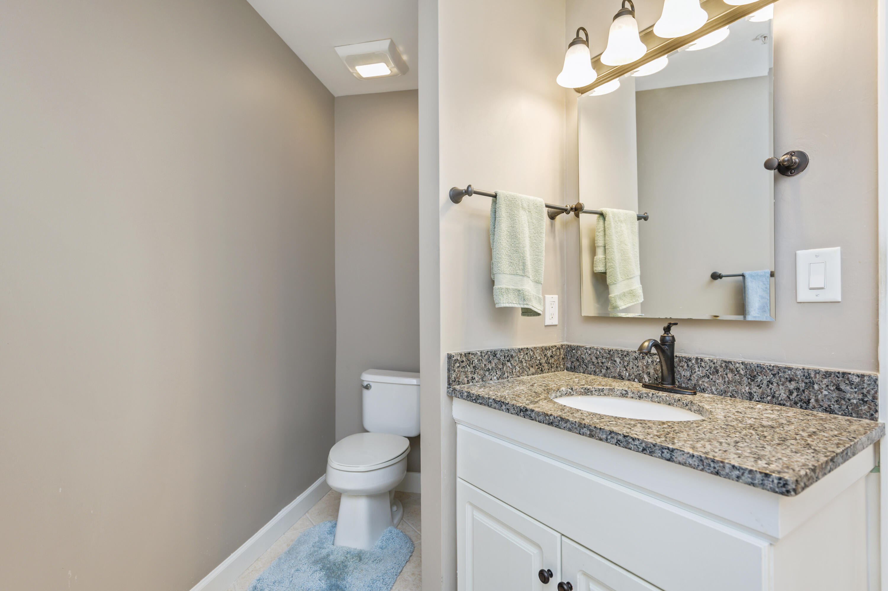 INN AT BLUE MOUNTAIN BEACH - Residential