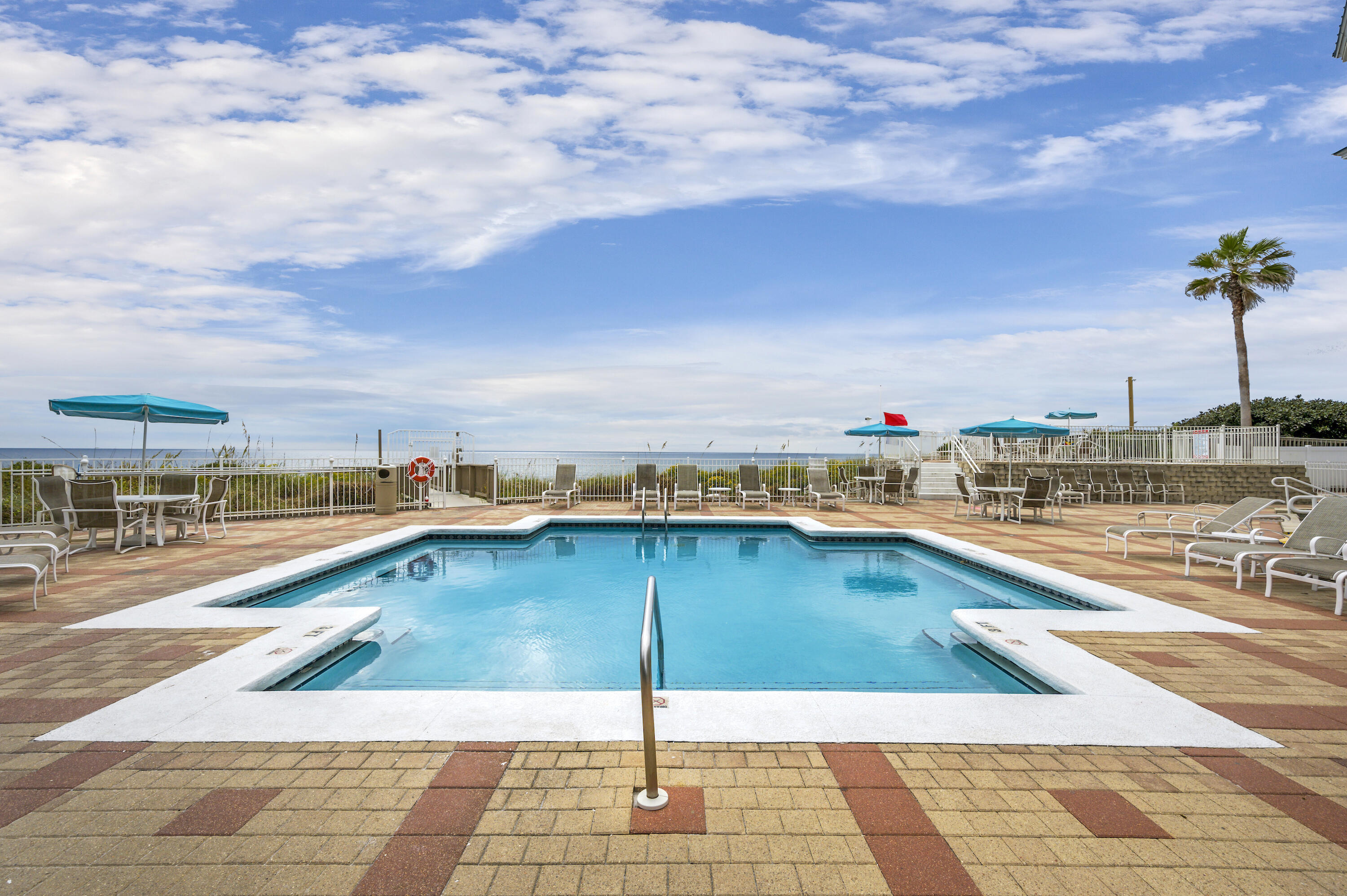 INN AT BLUE MOUNTAIN BEACH - Residential