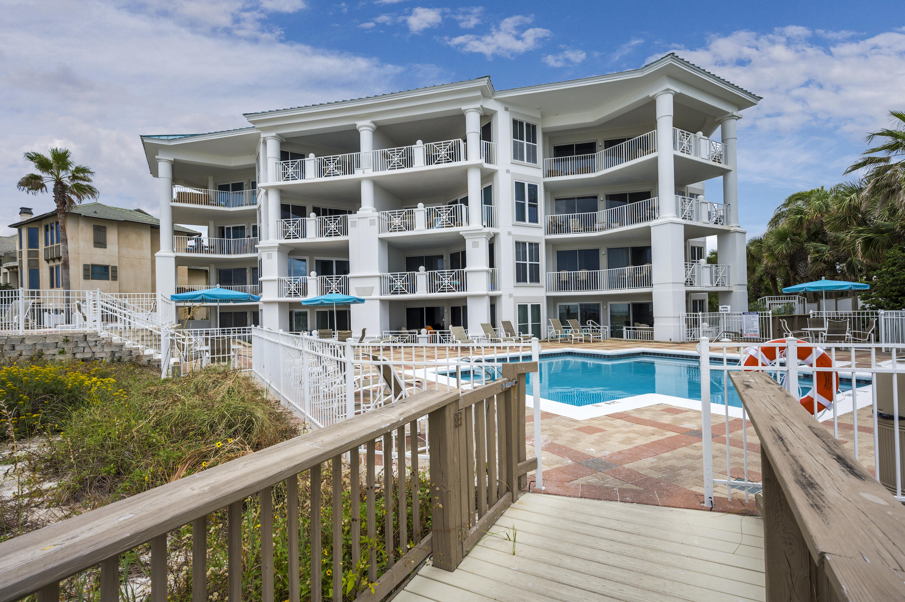 INN AT BLUE MOUNTAIN BEACH - Residential