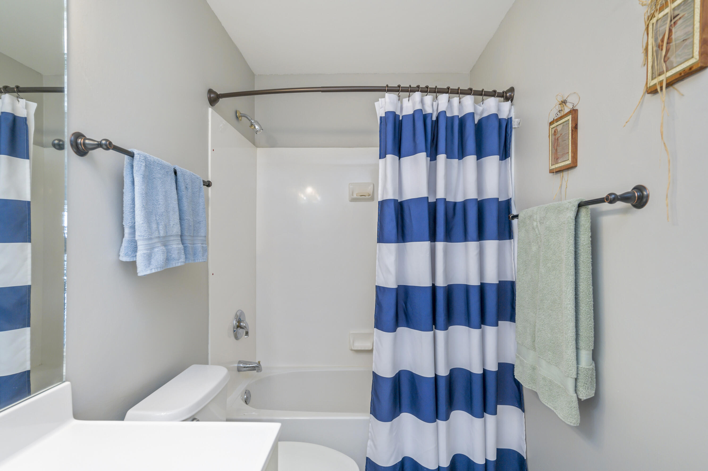 INN AT BLUE MOUNTAIN BEACH - Residential