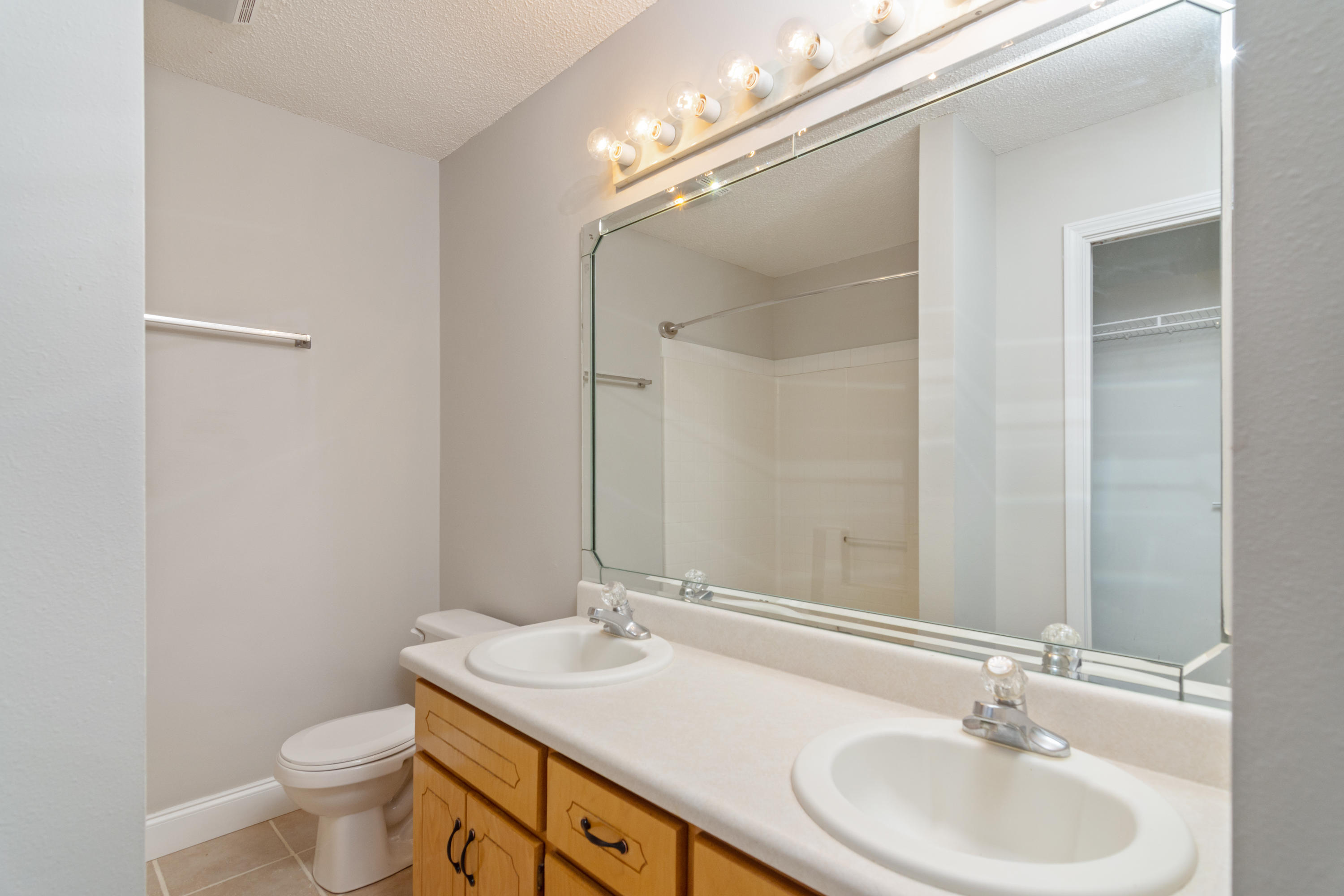 SOUTHWAY ESTATES 1ST ADDN - Residential