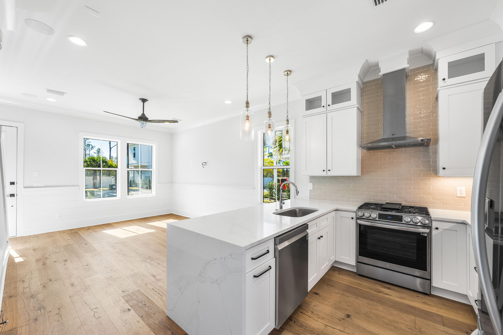 Century 393 - Residential