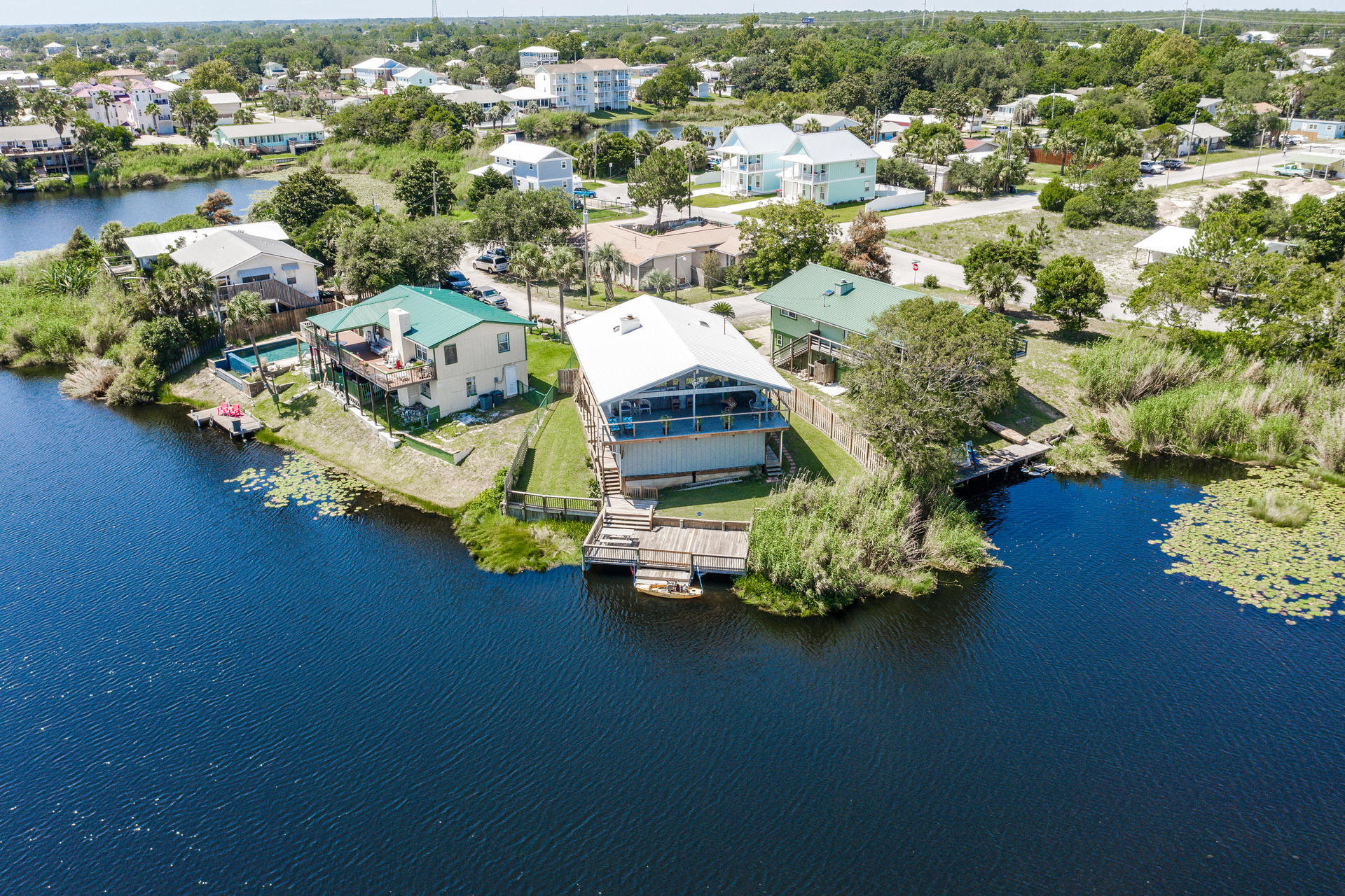 NO RECORDED SUBDIVISION - Residential