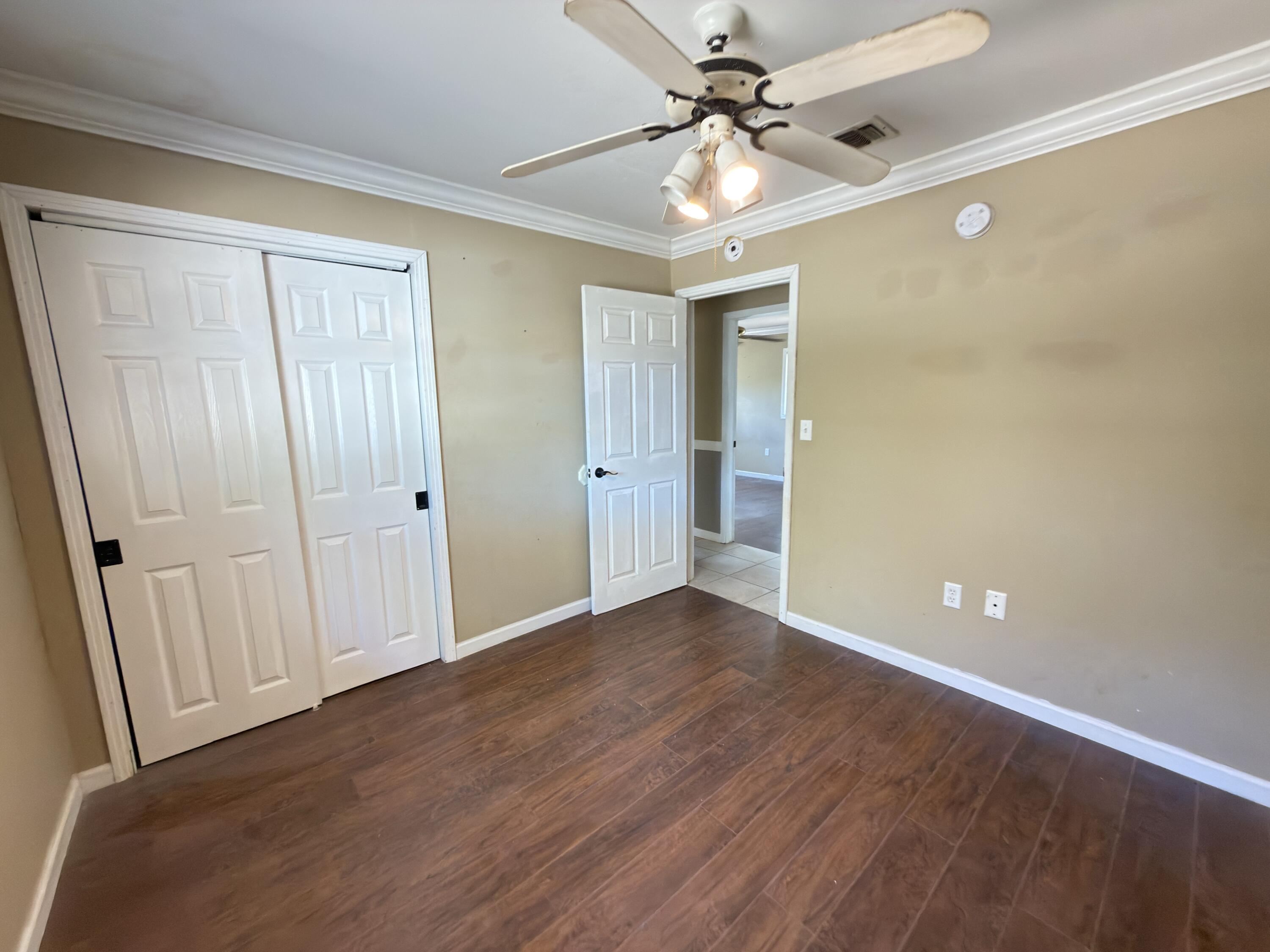 CRESTVIEW - Residential