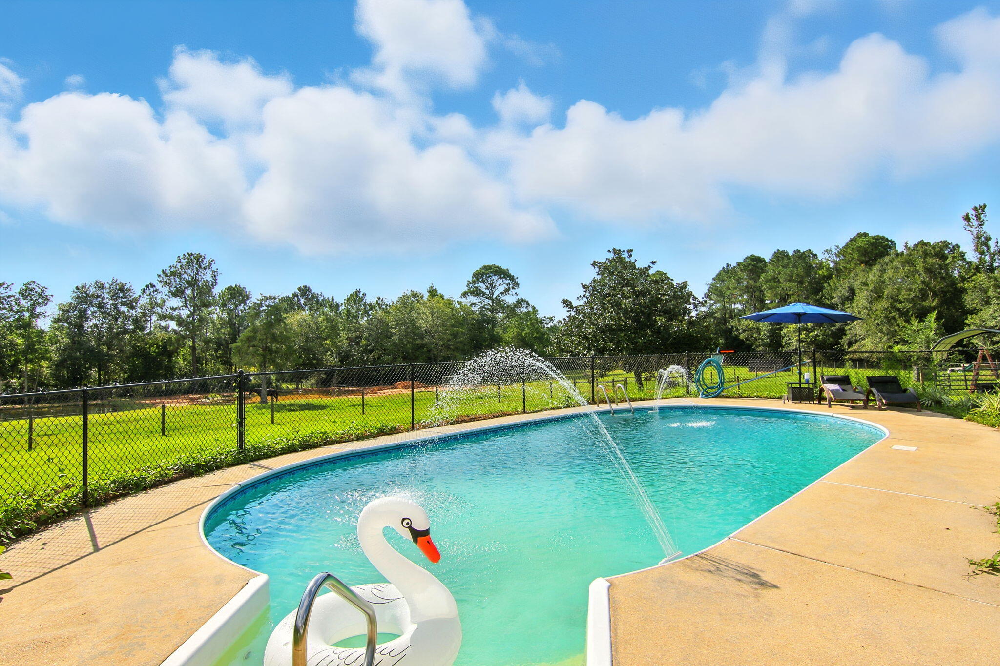 NO RECORDED SUBDIVISION - Residential