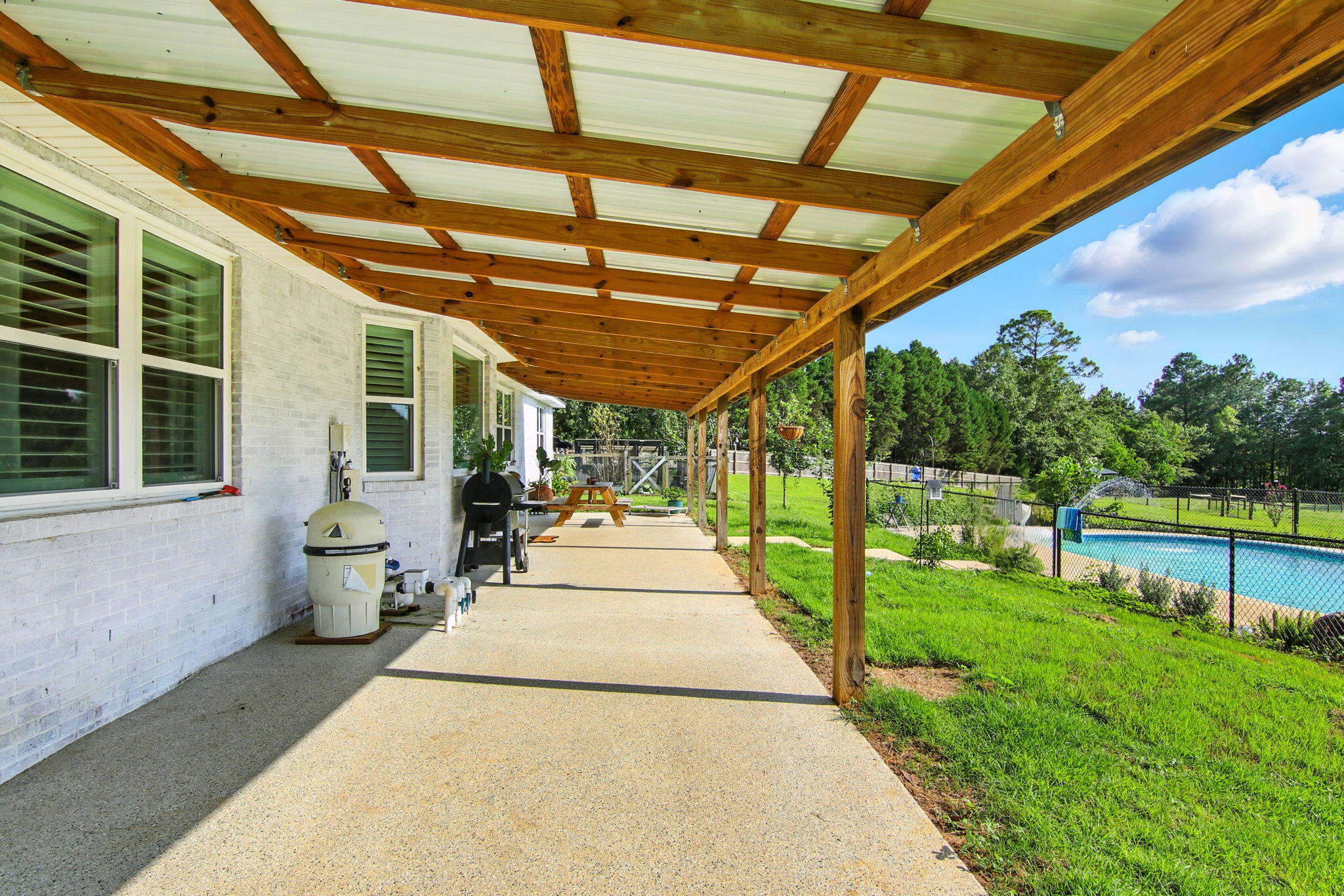 NO RECORDED SUBDIVISION - Residential