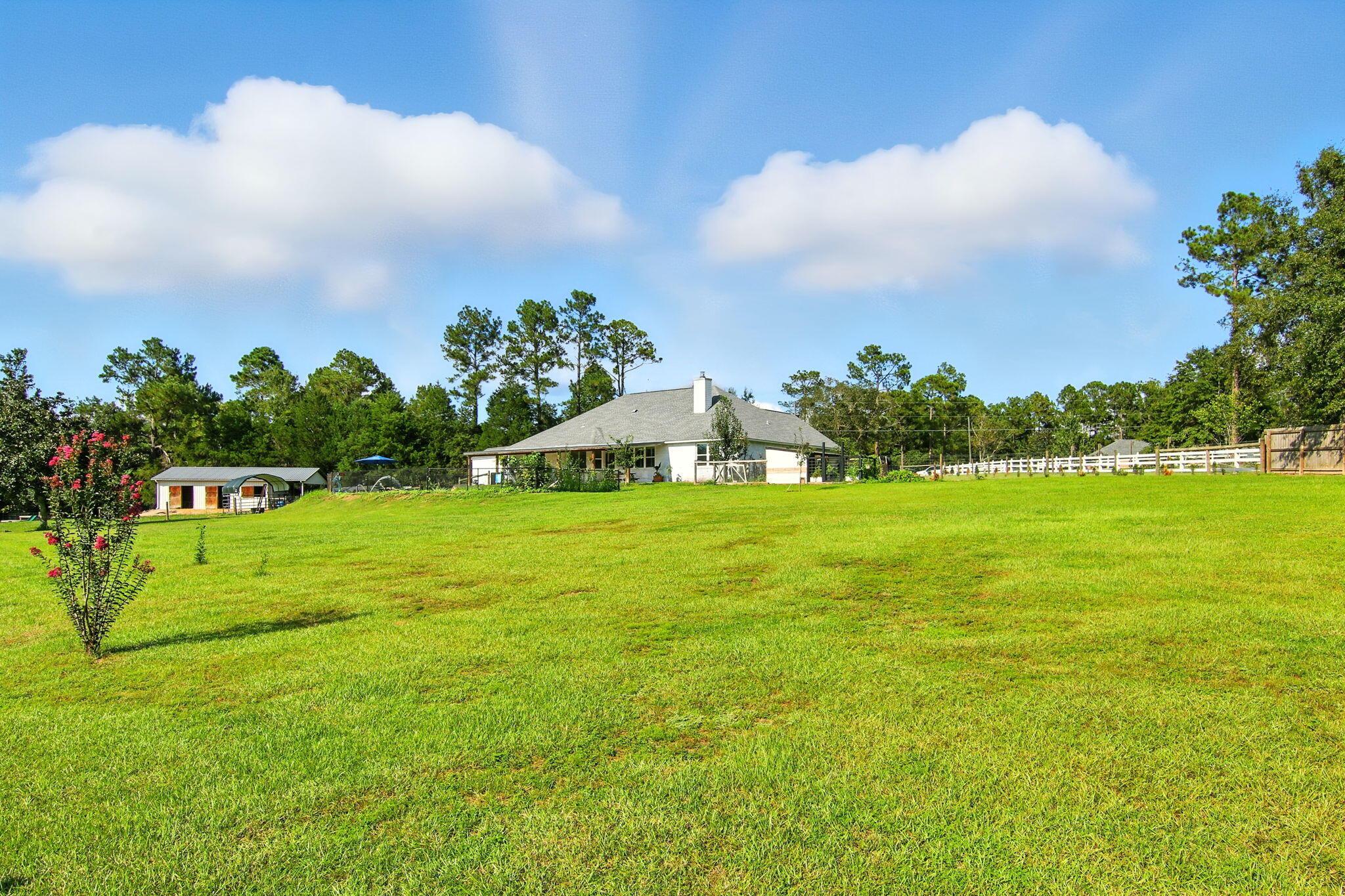 NO RECORDED SUBDIVISION - Residential