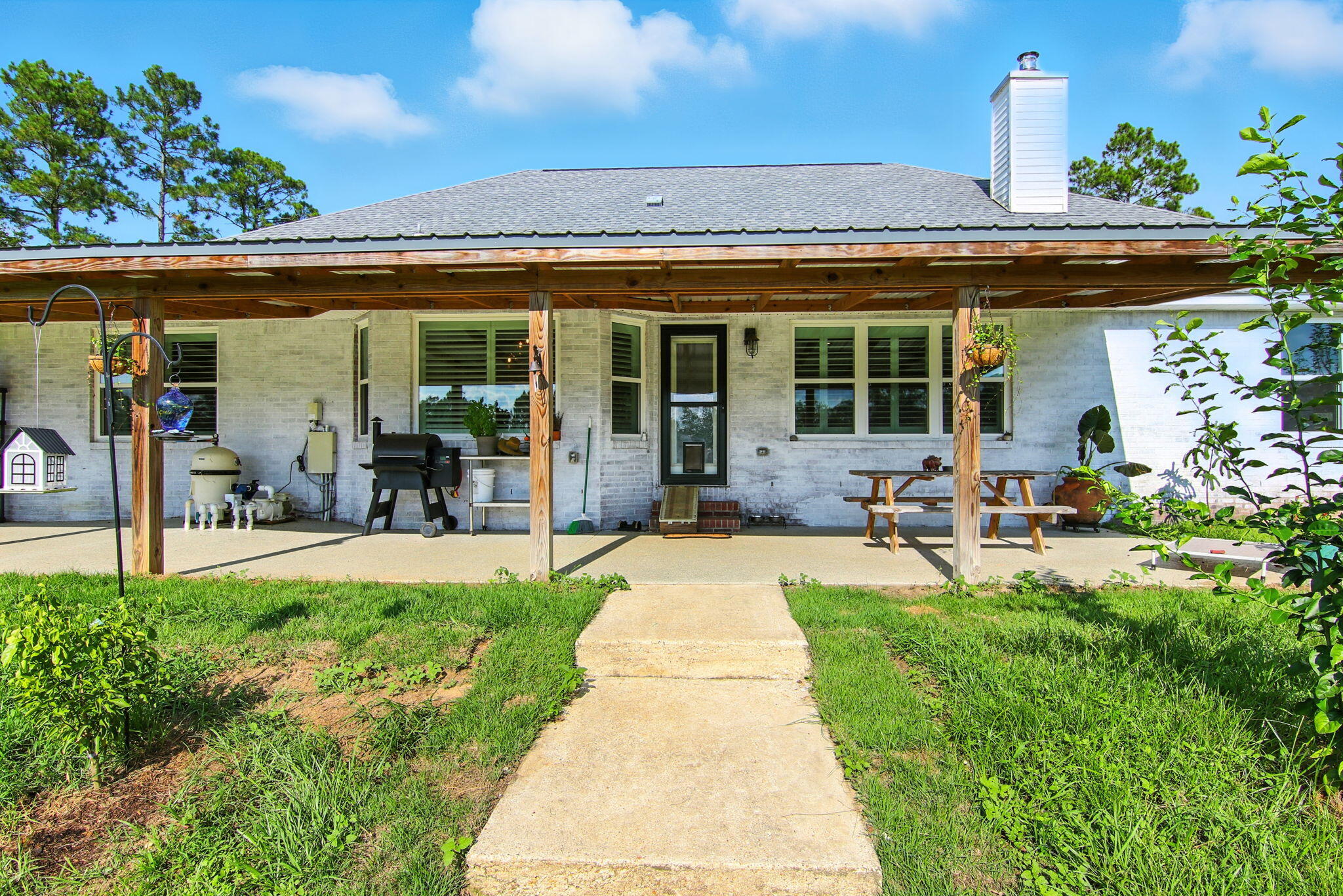 NO RECORDED SUBDIVISION - Residential