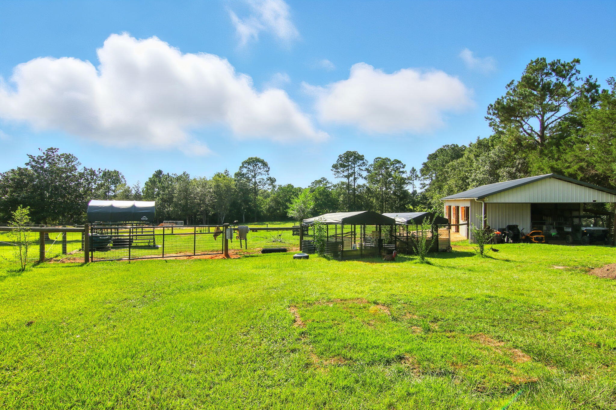 NO RECORDED SUBDIVISION - Residential