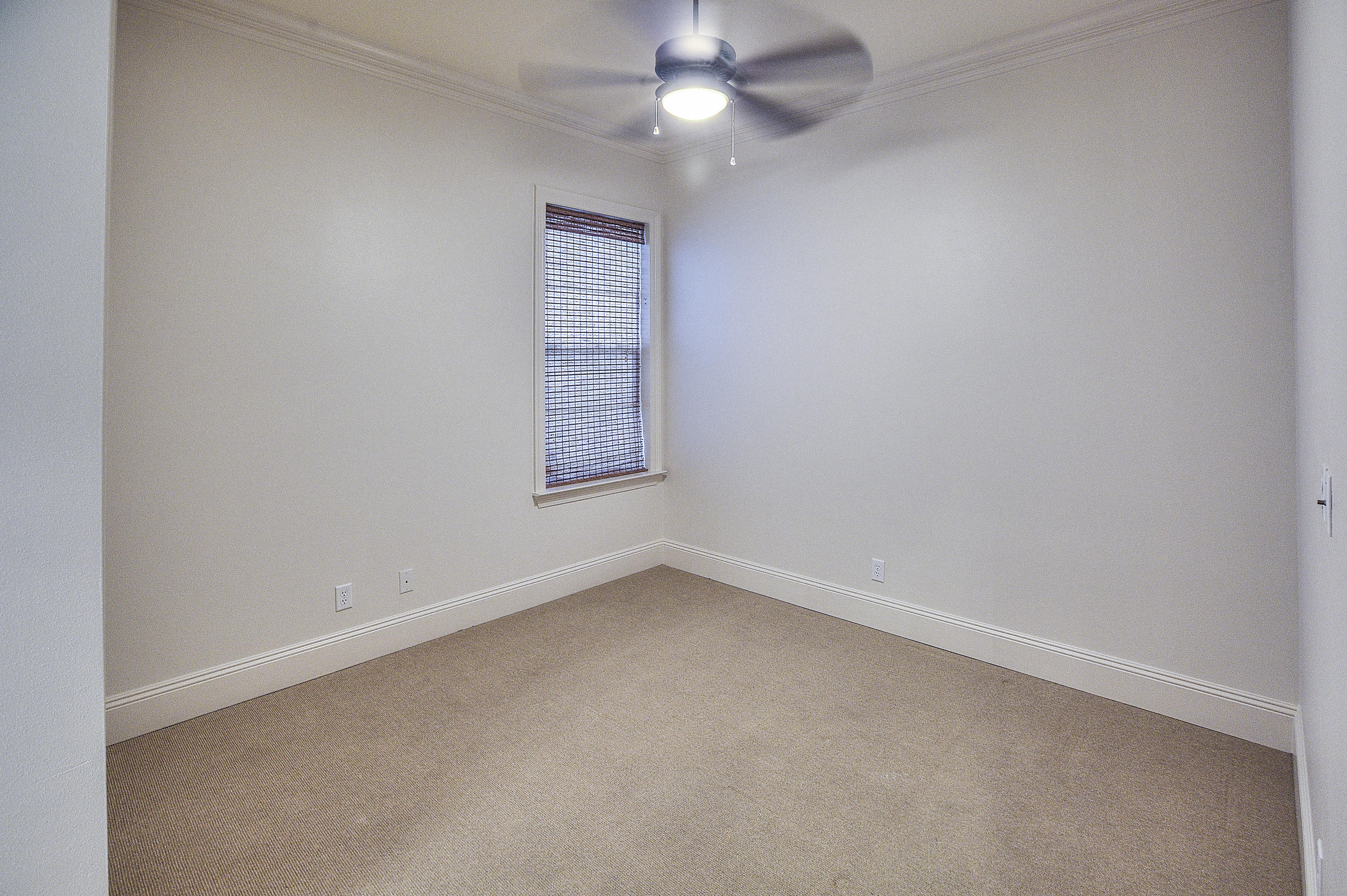 COTTAGES AT EASTERN LAKE - Residential