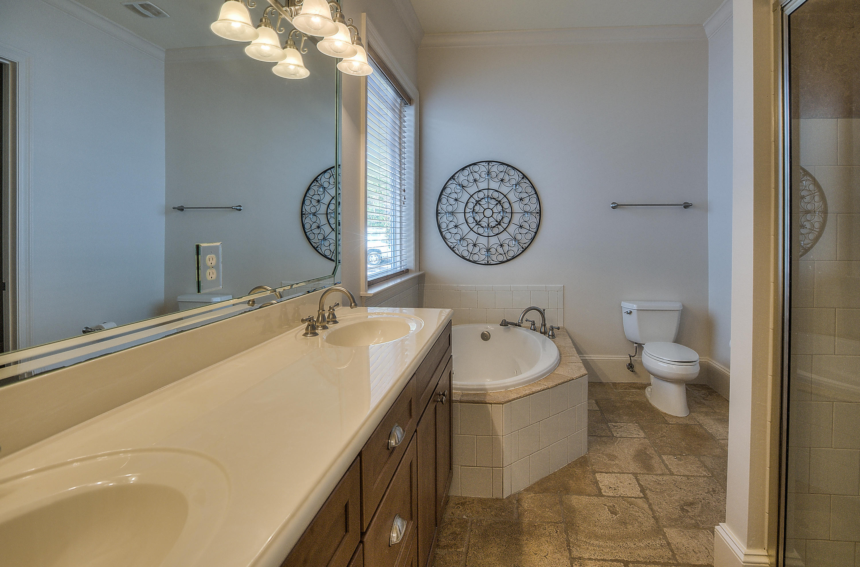 COTTAGES AT EASTERN LAKE - Residential