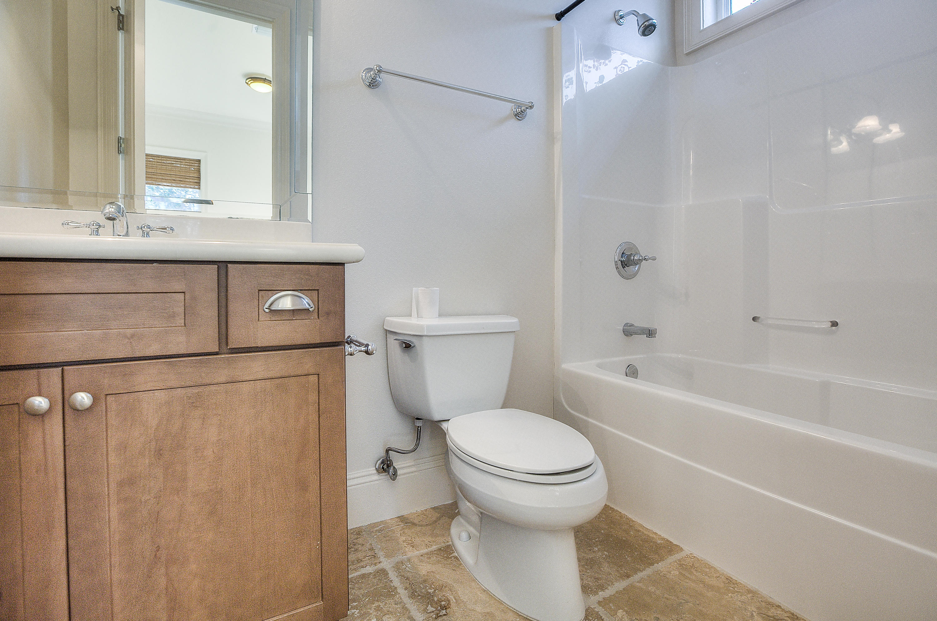 COTTAGES AT EASTERN LAKE - Residential