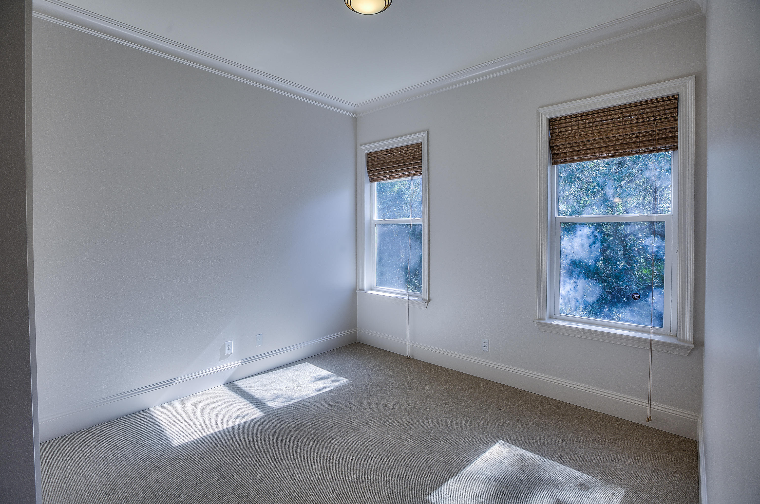 COTTAGES AT EASTERN LAKE - Residential