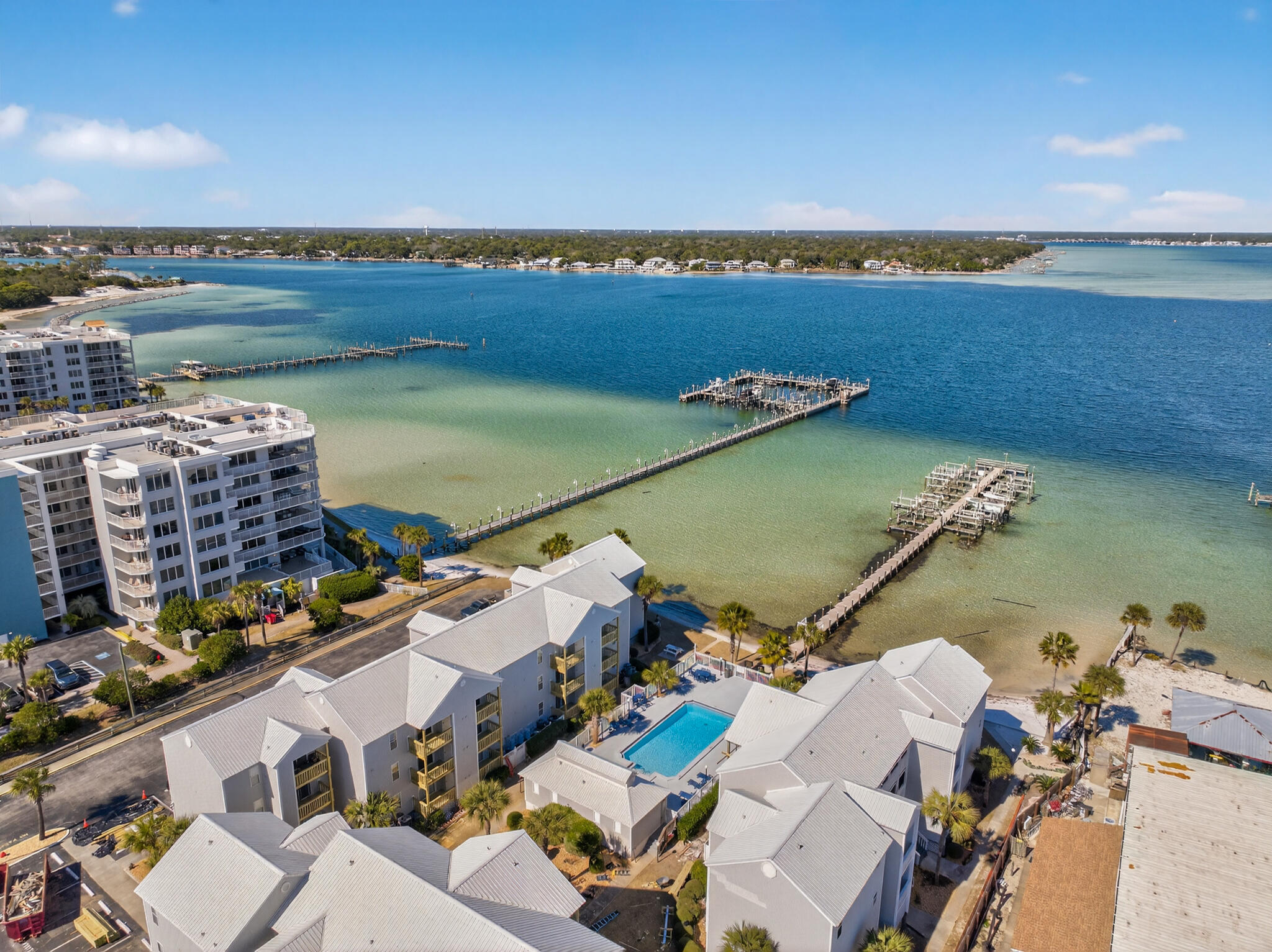 HERMITAGE CONDOMINIUM - Residential