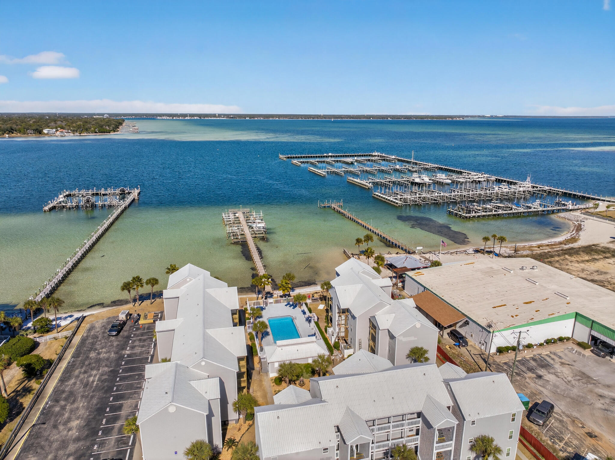 HERMITAGE CONDOMINIUM - Residential