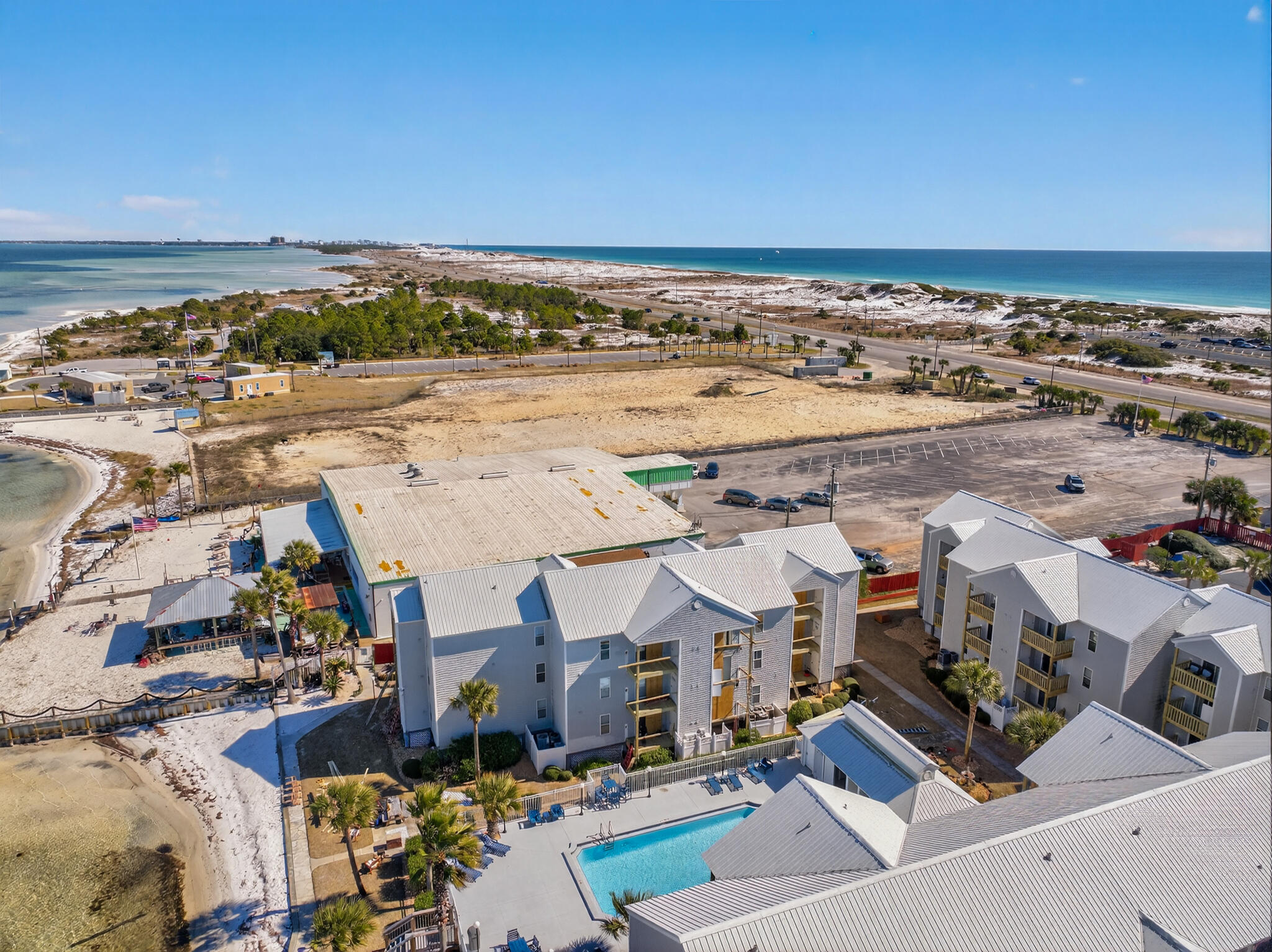 HERMITAGE CONDOMINIUM - Residential