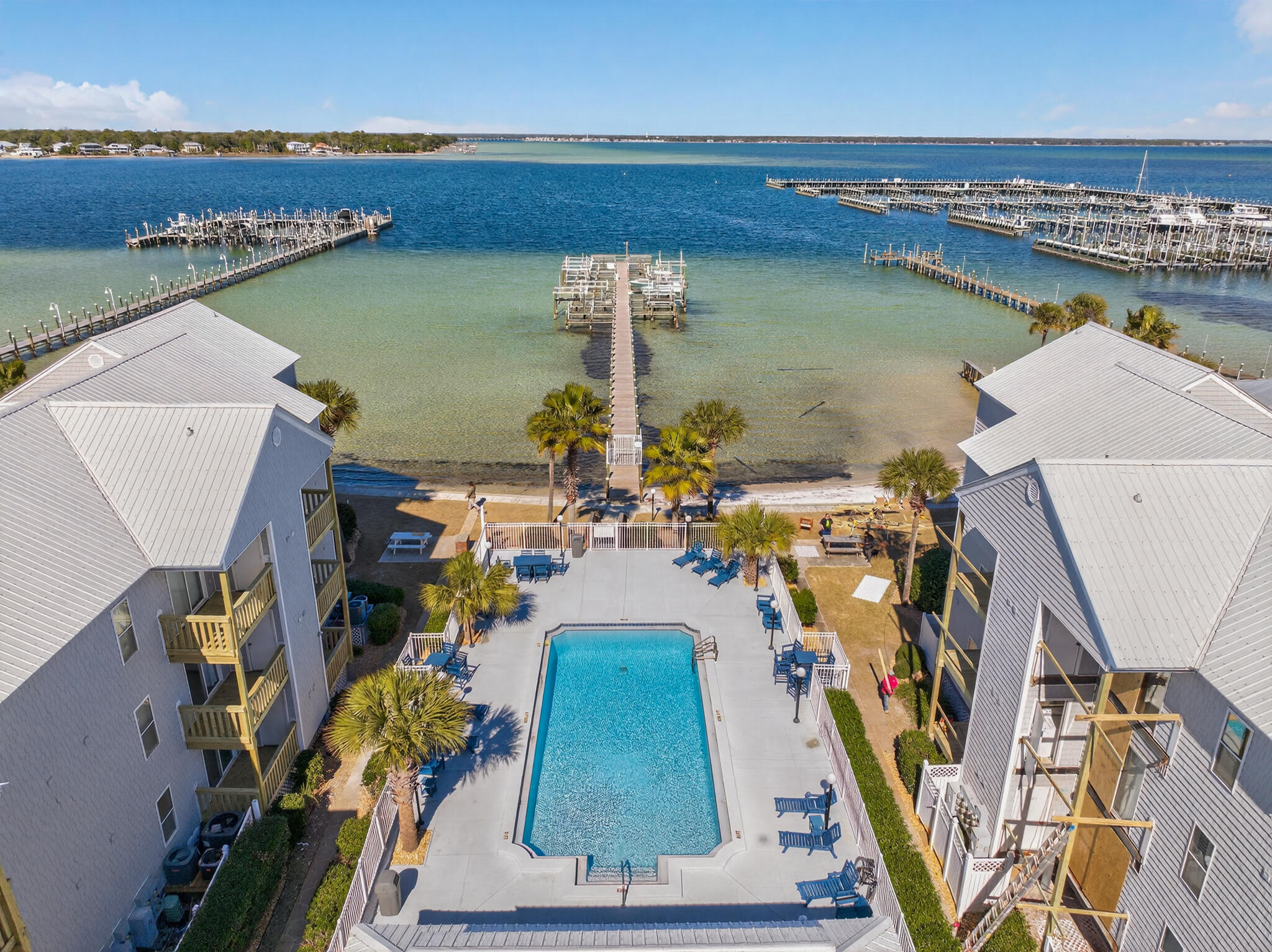 HERMITAGE CONDOMINIUM - Residential