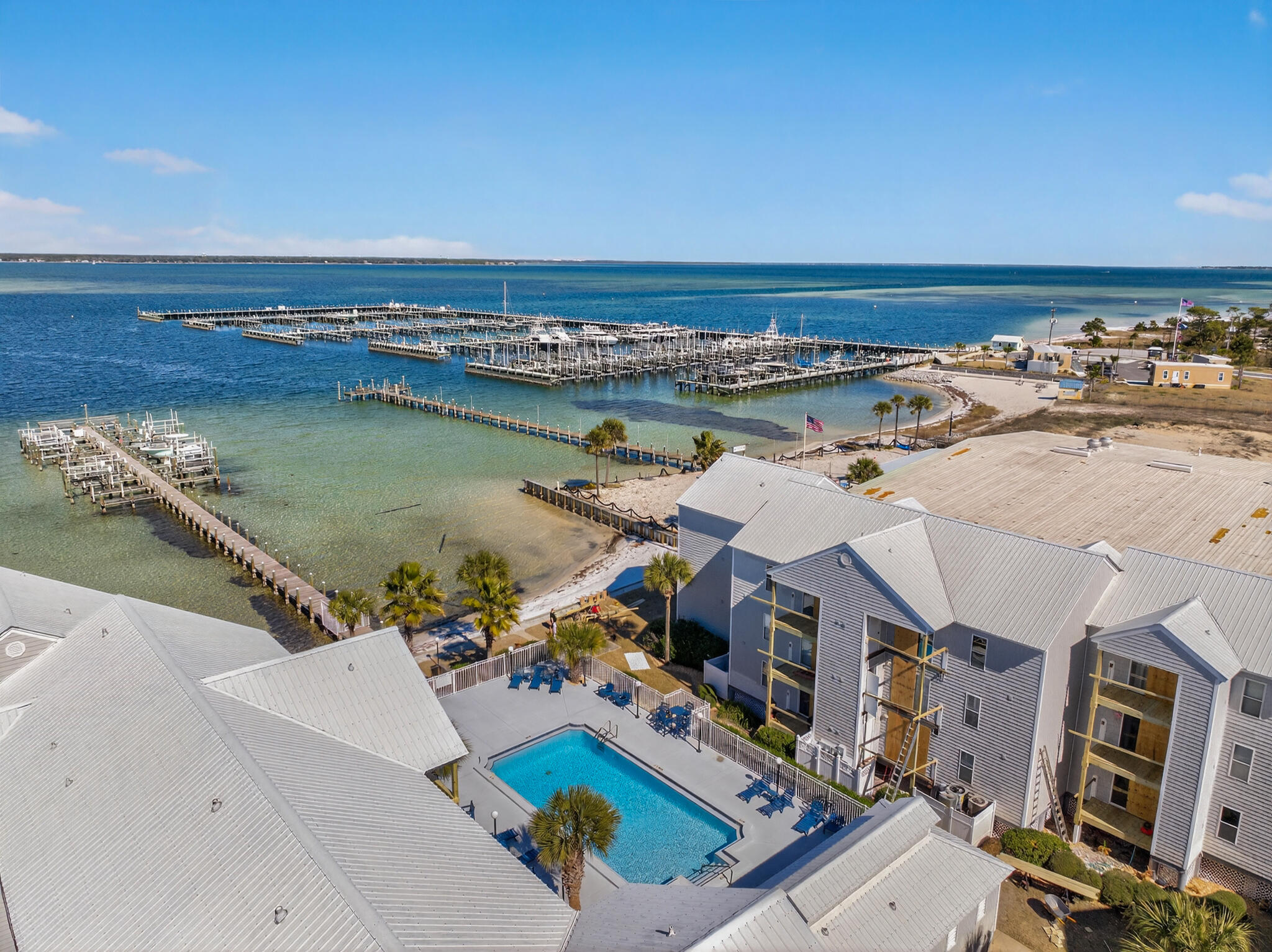 HERMITAGE CONDOMINIUM - Residential