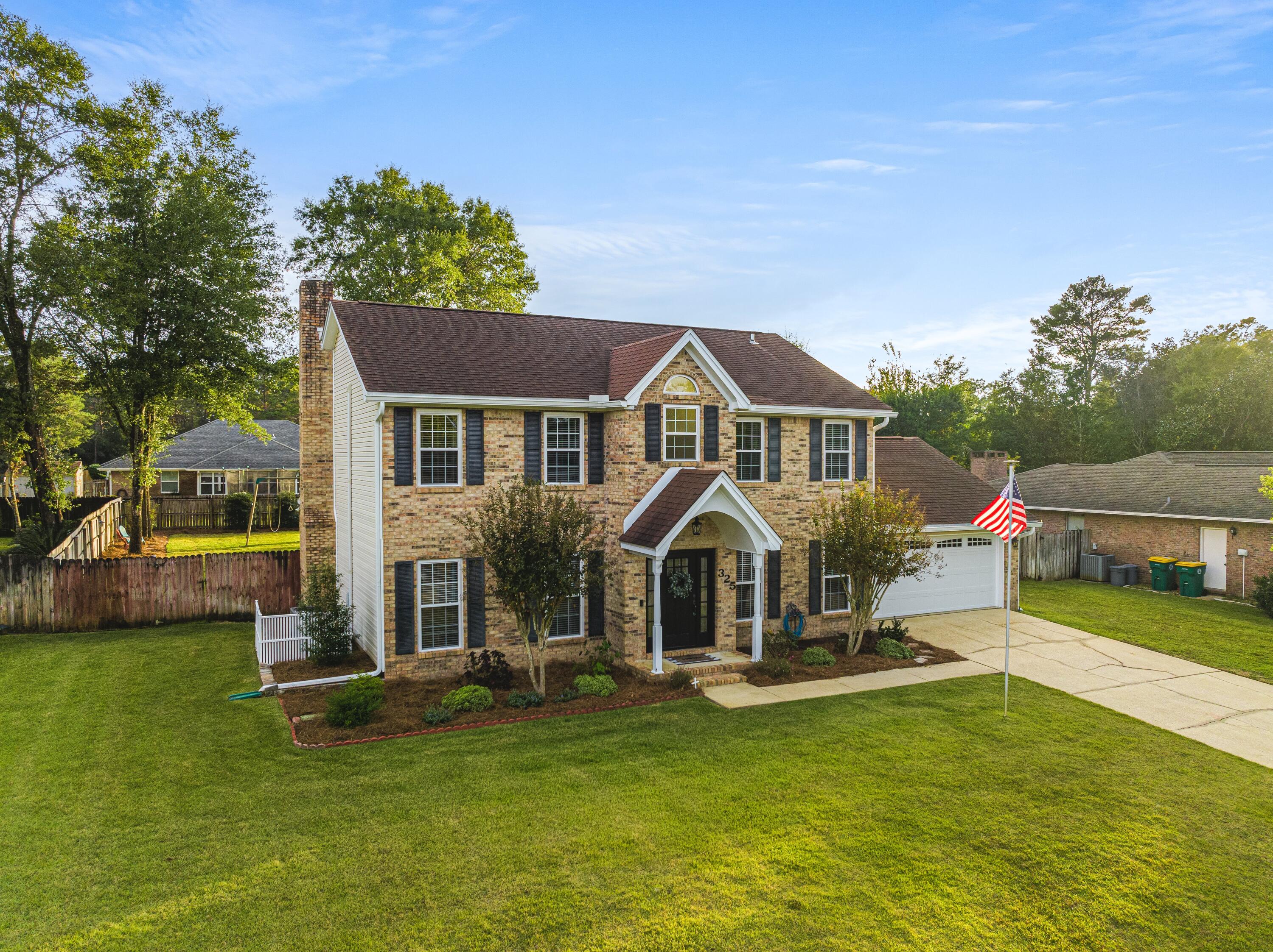 ROCKY BAYOU COUNTRY CLUB ESTATES 4 - Residential