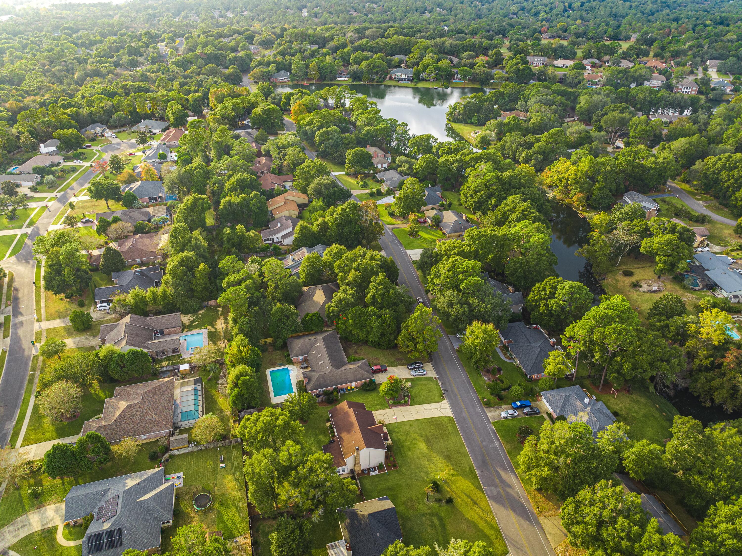 ROCKY BAYOU COUNTRY CLUB ESTATES 4 - Residential
