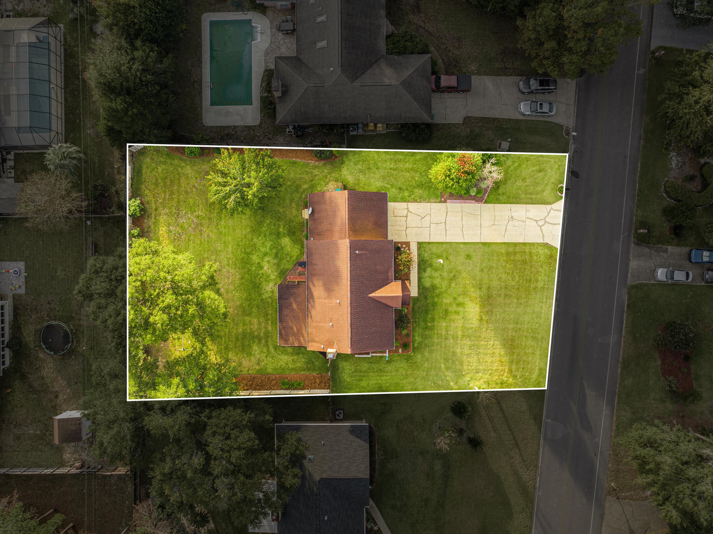 ROCKY BAYOU COUNTRY CLUB ESTATES 4 - Residential