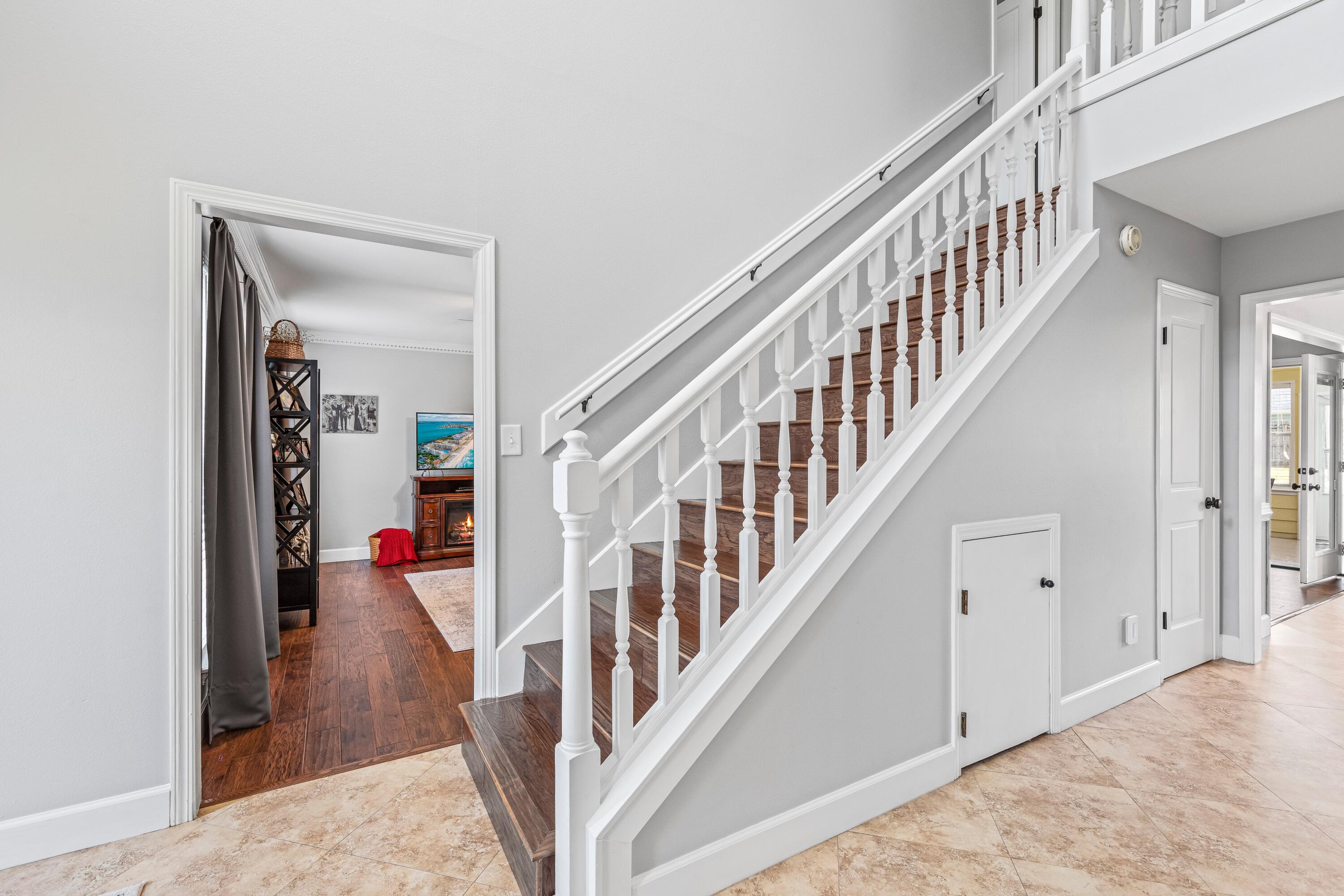 ROCKY BAYOU COUNTRY CLUB ESTATES 4 - Residential