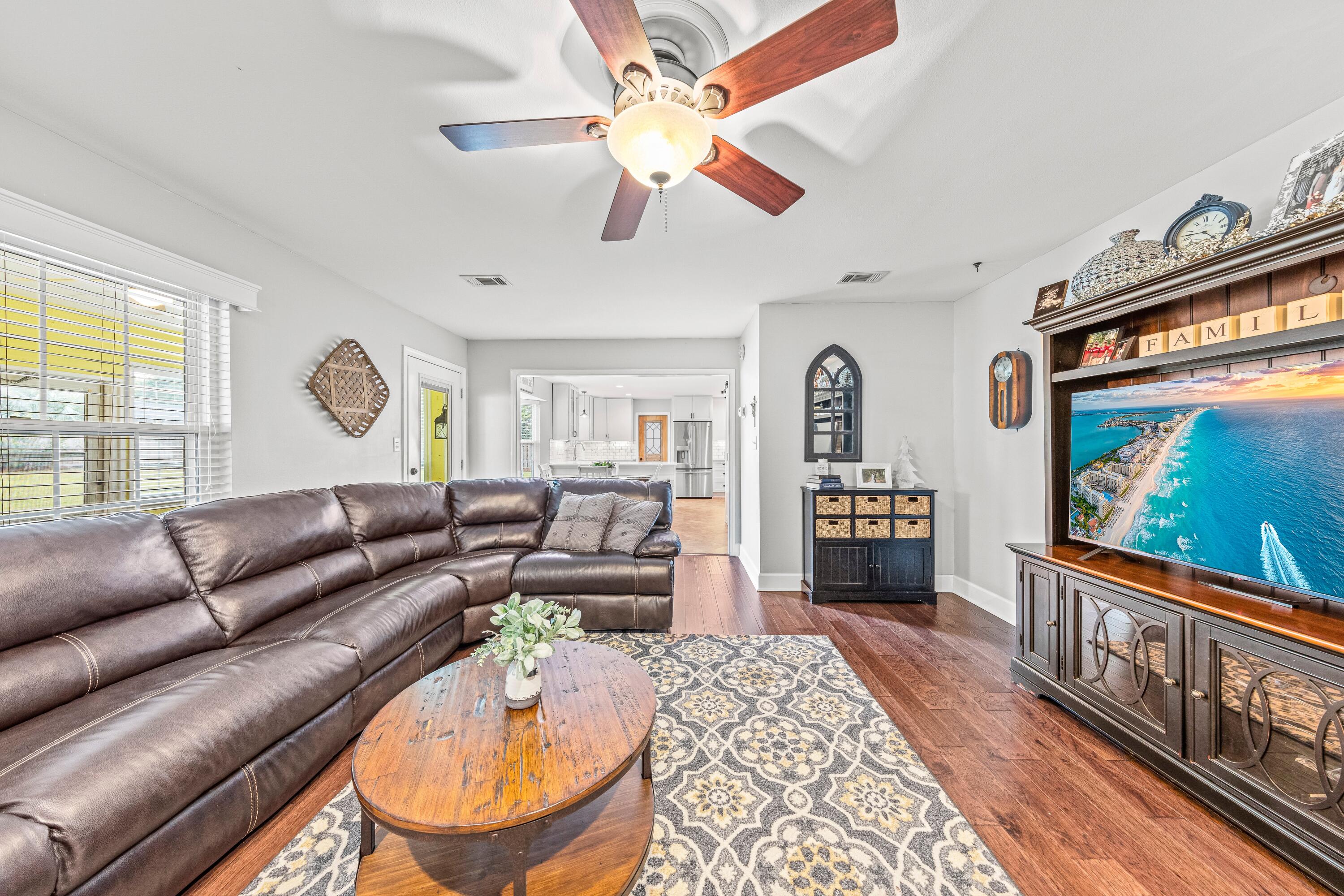 ROCKY BAYOU COUNTRY CLUB ESTATES 4 - Residential