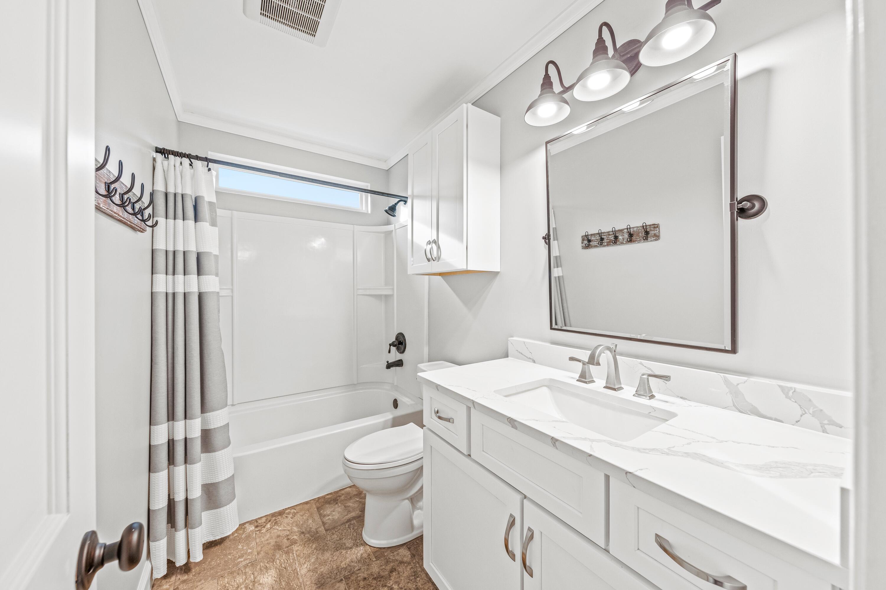 ROCKY BAYOU COUNTRY CLUB ESTATES 4 - Residential