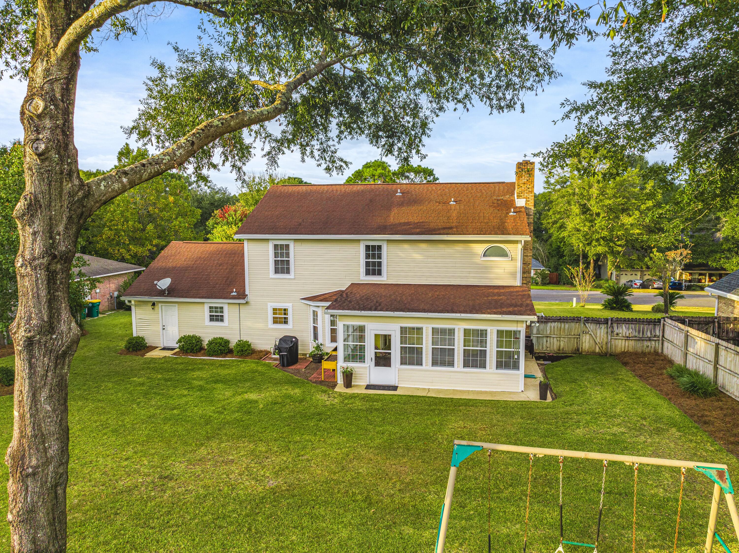 ROCKY BAYOU COUNTRY CLUB ESTATES 4 - Residential